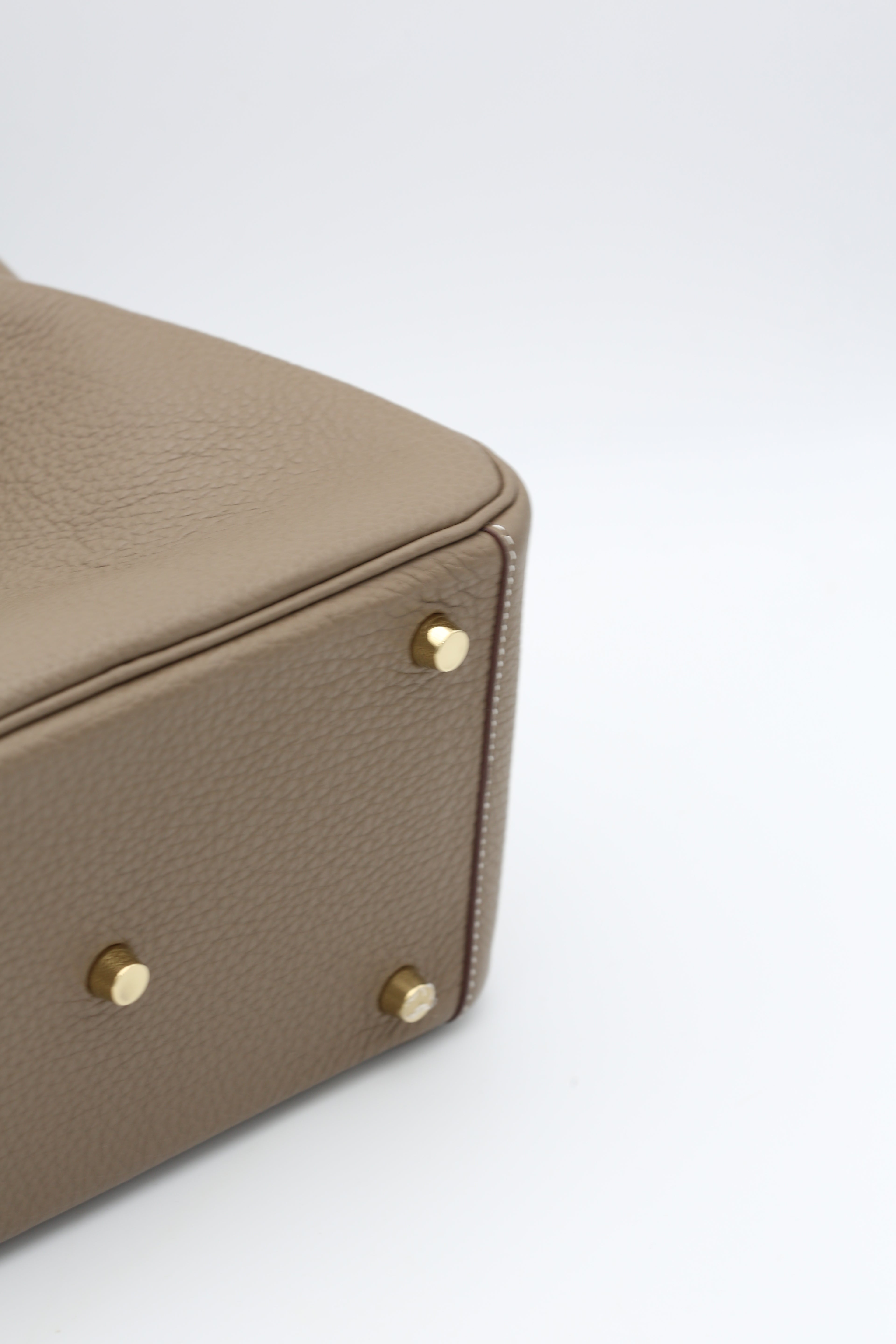 HERMÈS LINDY26 ETOUPE TAURILLON CLEMENCE GOLD HARDWARE W STAMP