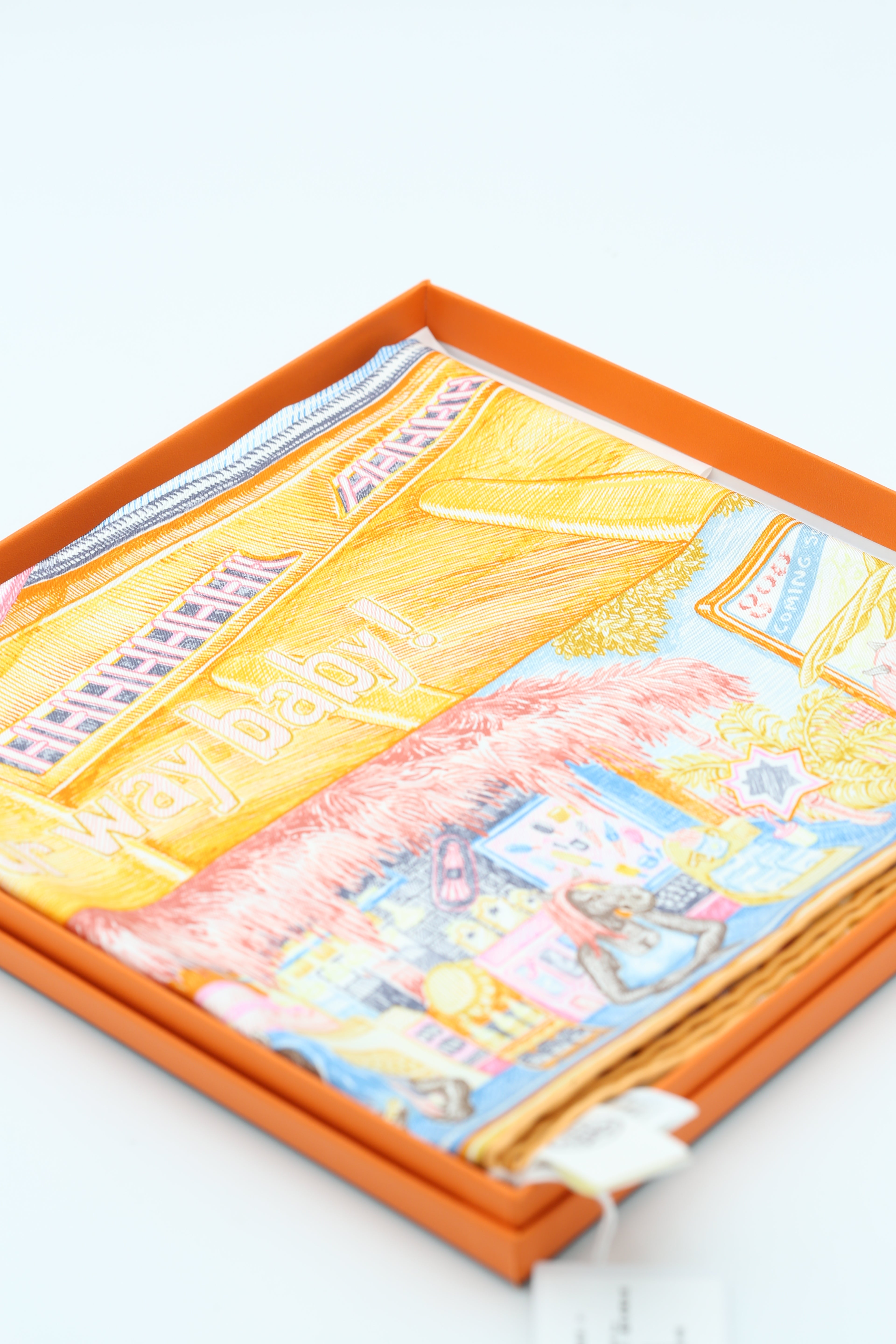 HERMÈS SCARF 90X90 LIGHT JUICE