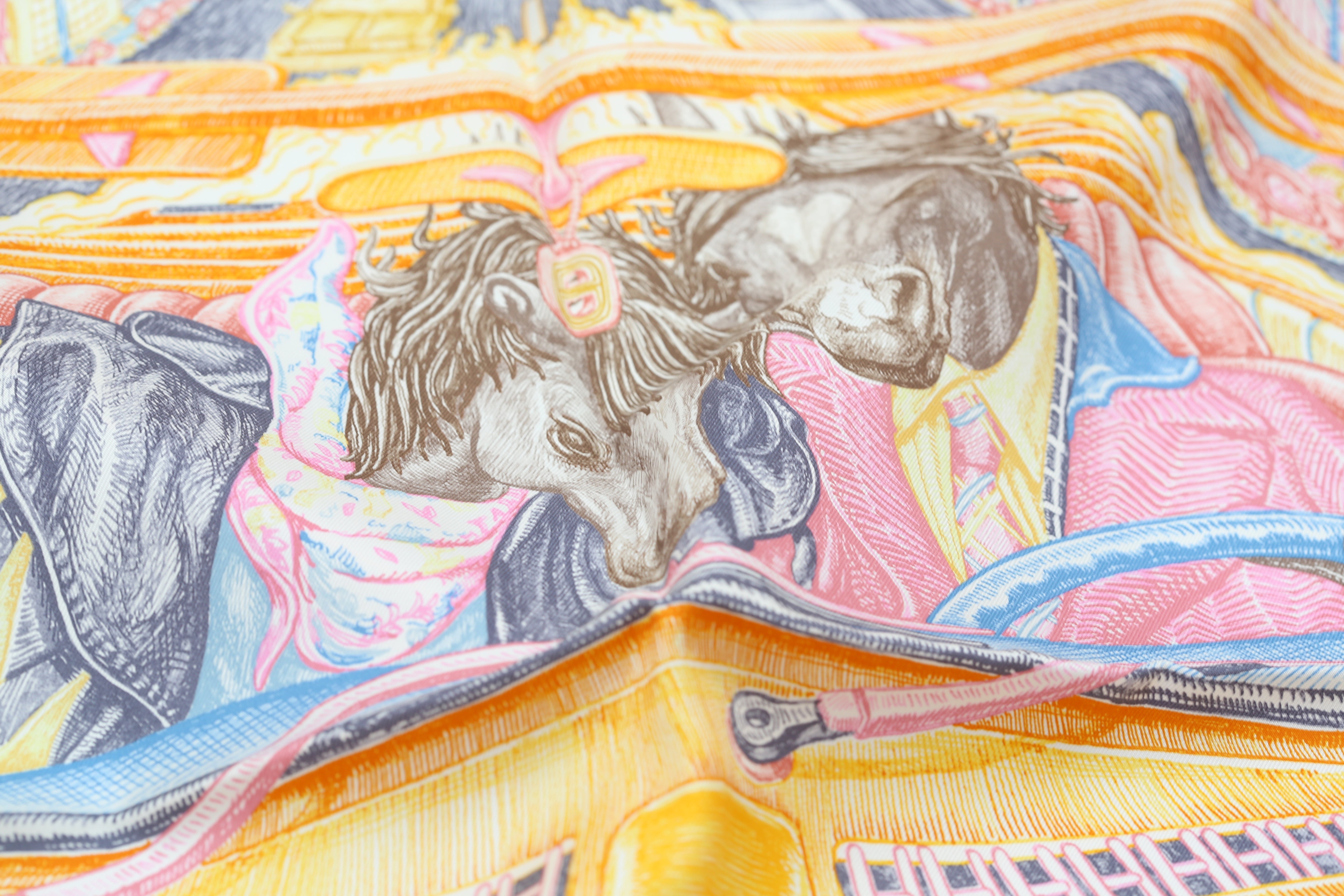 HERMÈS SCARF 90X90 LIGHT JUICE