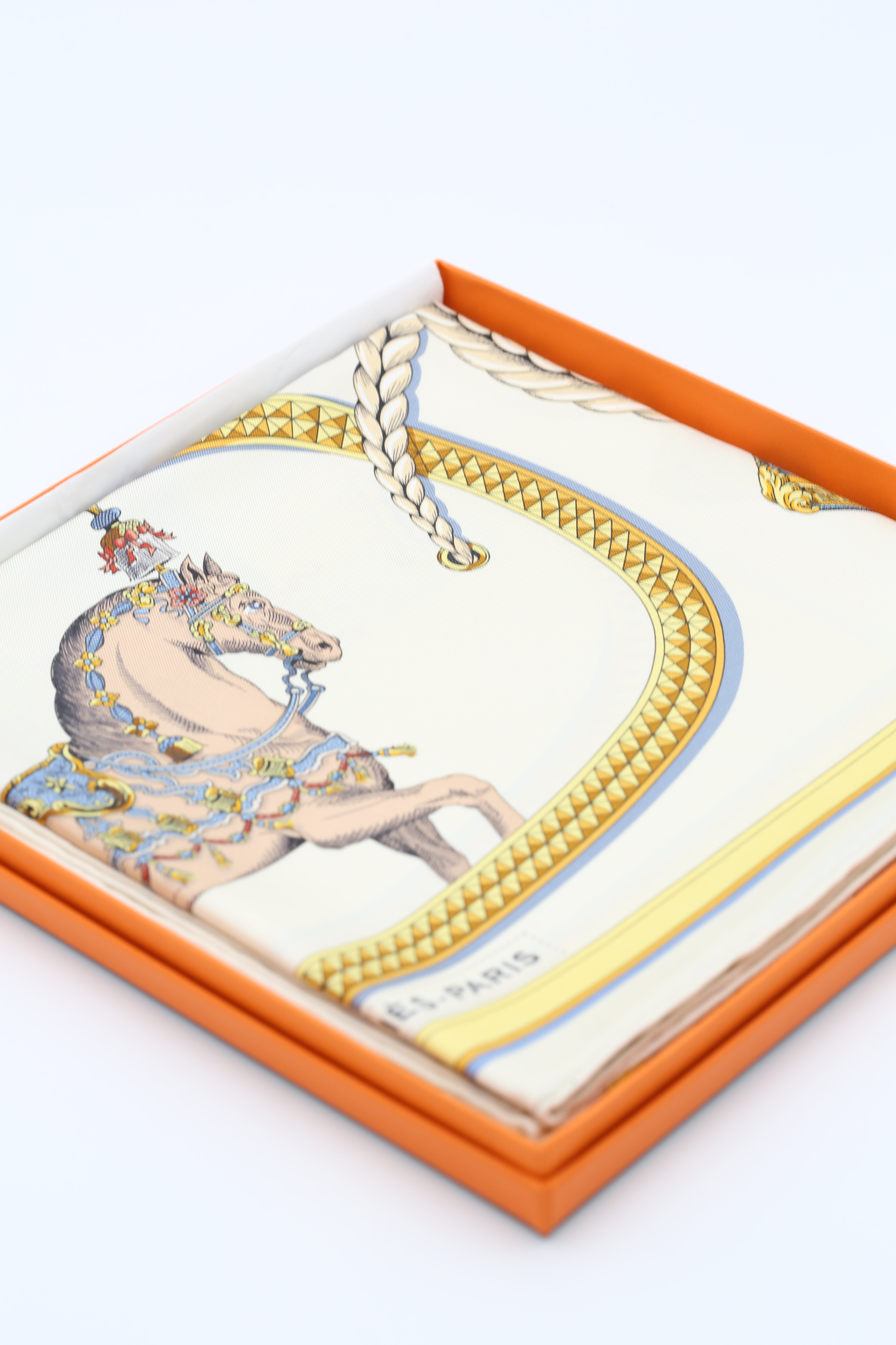 HERMÈS SCARF 90X90 BEIGE HORSE