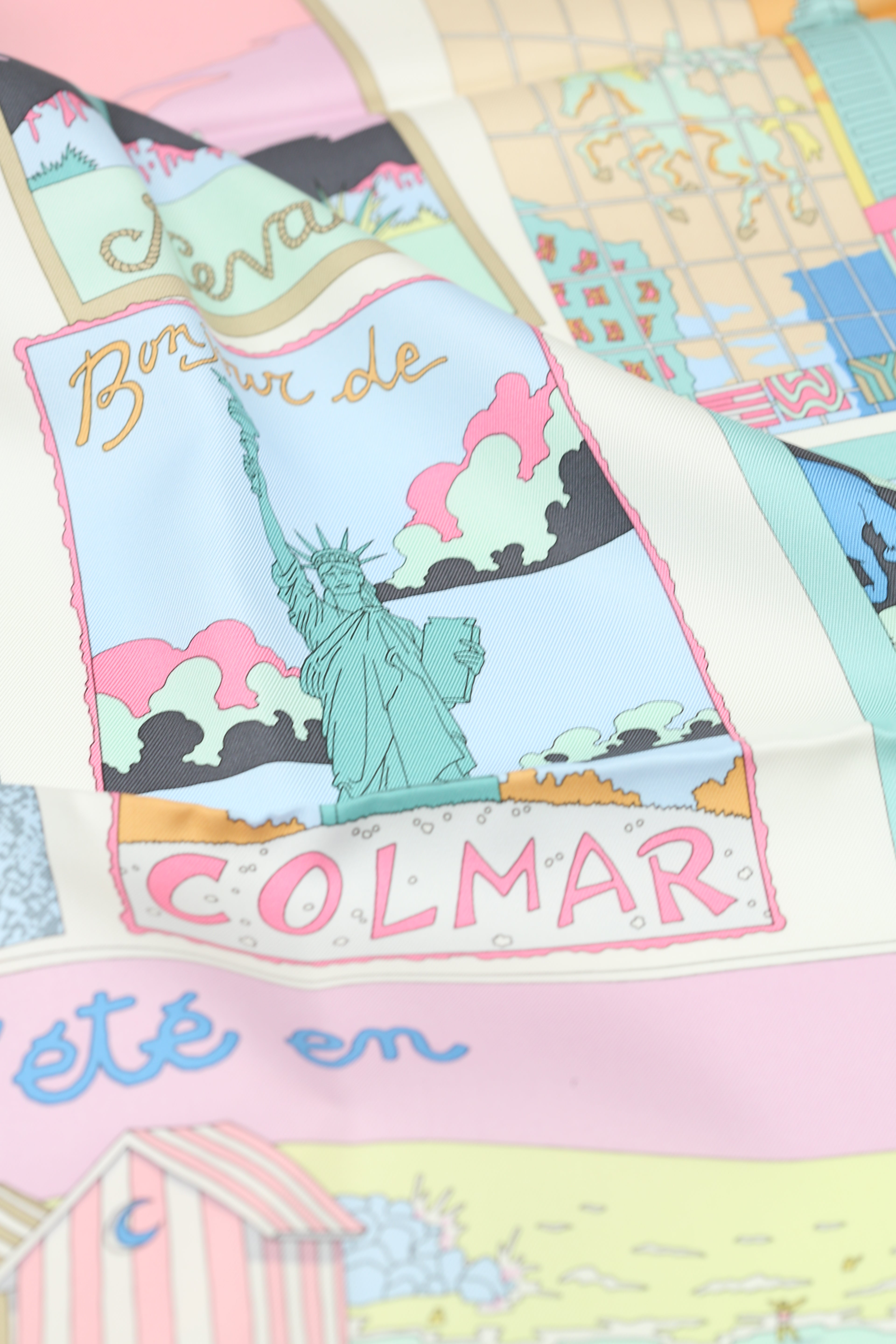 HERMÈS SCARF 90X90 WHITE & PINK