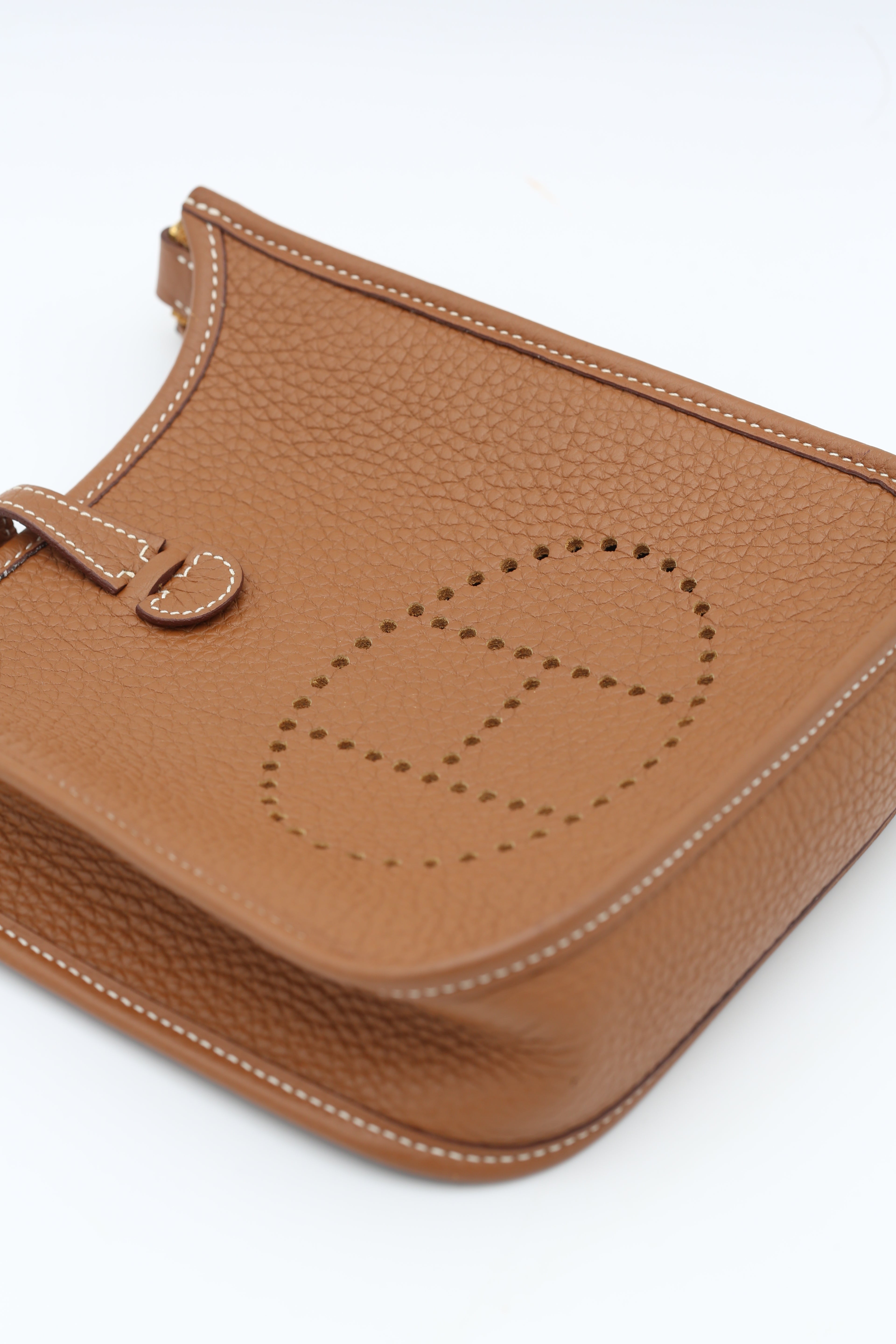HERMÈS MINI EVELYN GOLD TAURILLON CLEMENCE GOLD HARDWARE Z STAMP
