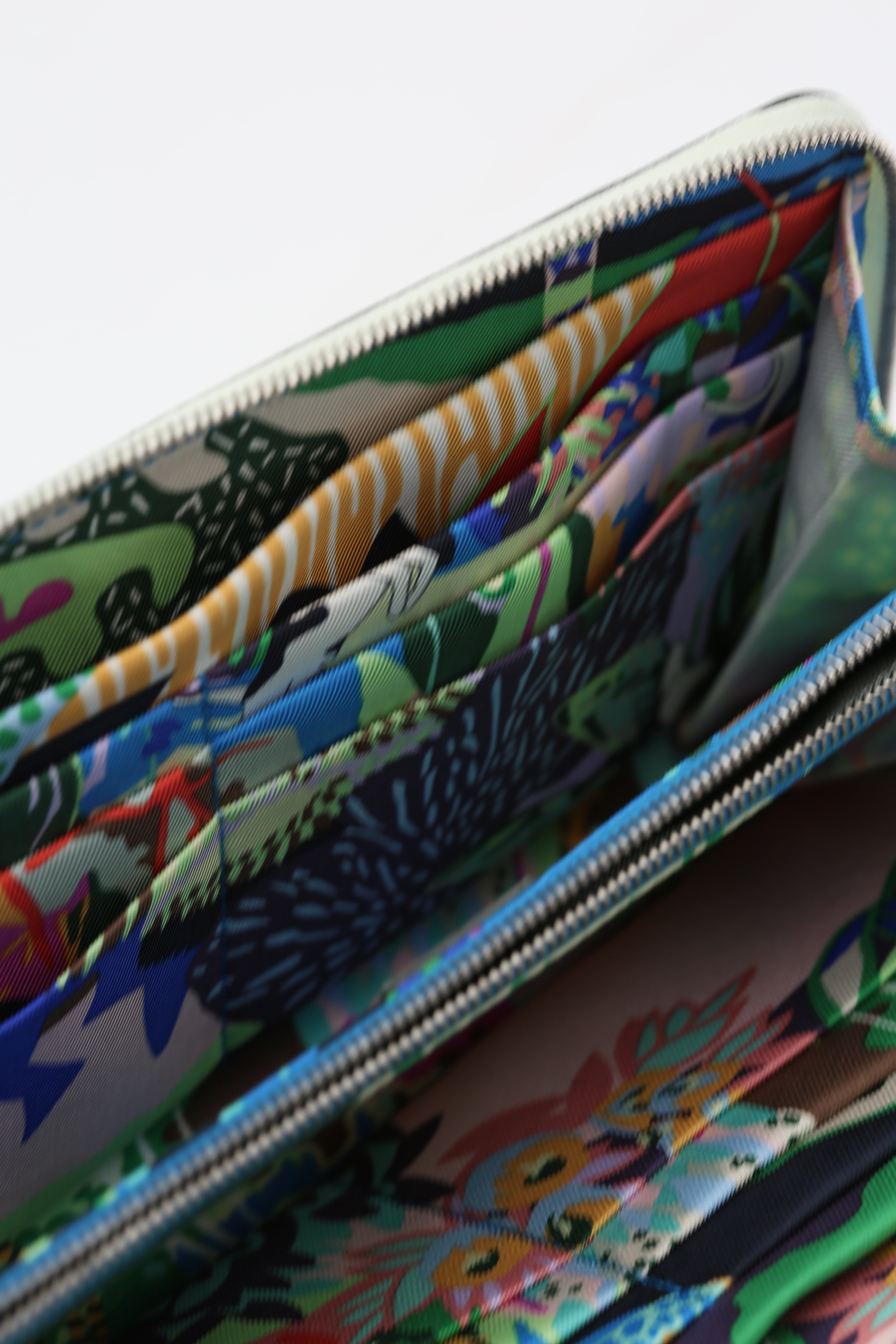 HERMÈS SILK'IN CLASSIQUE LONG WALLET EVERCOLOR VERT FIZZ