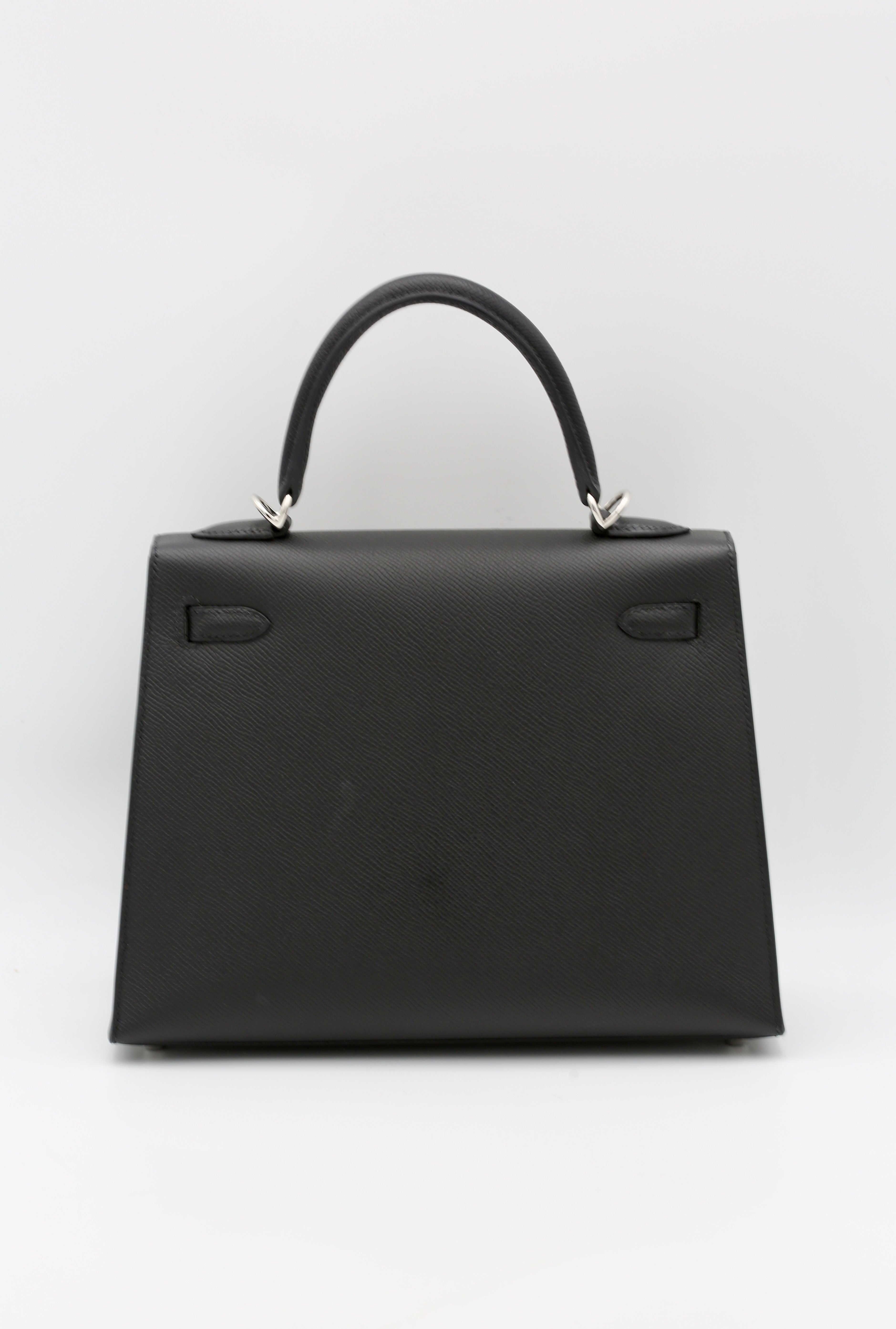 HERMÈS KELLY25 BLACK EPSOM SELLIER SILVER HARDWARE G STAMP