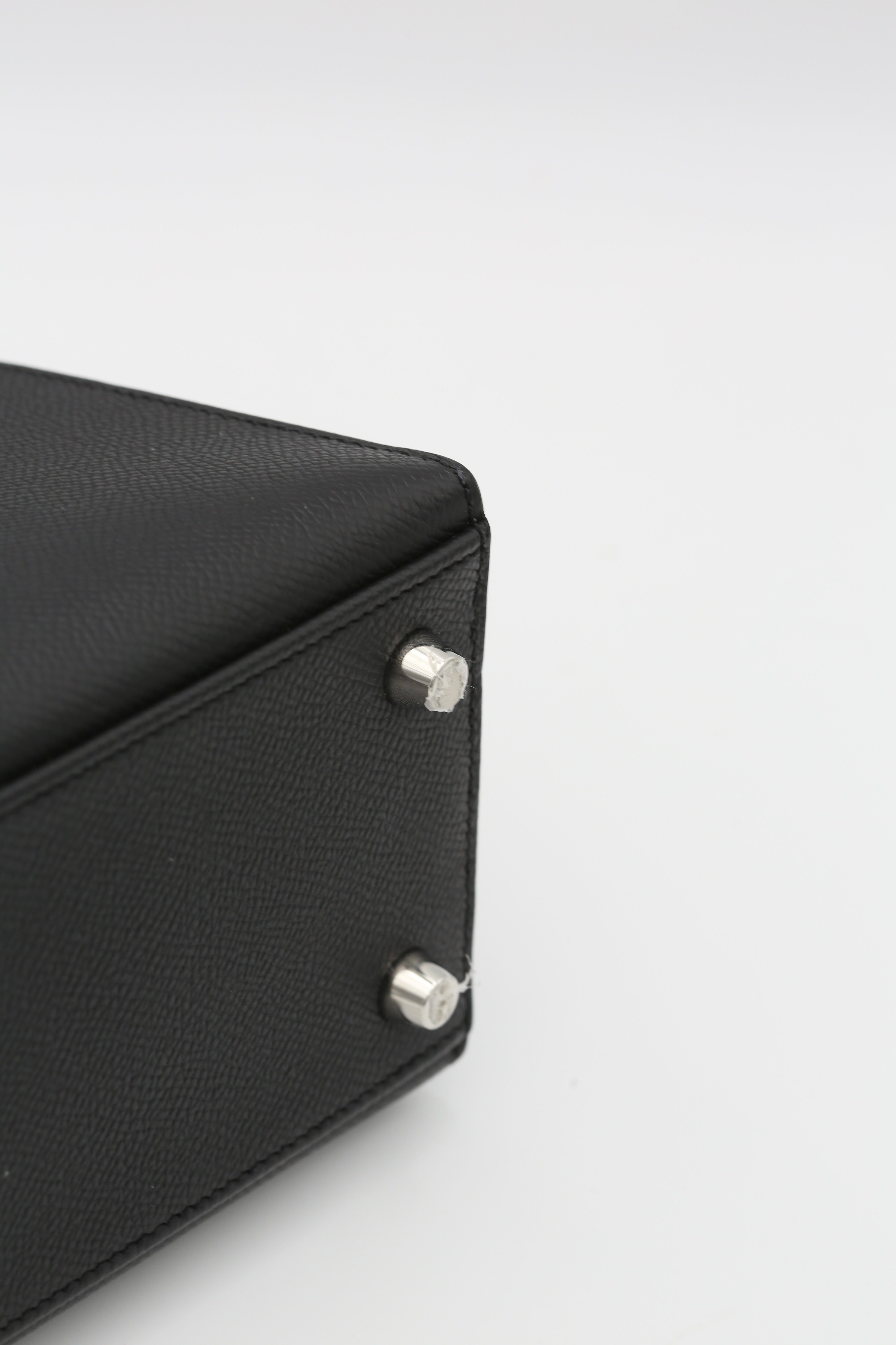 HERMÈS KELLY25 BLACK EPSOM SELLIER SILVER HARDWARE G STAMP