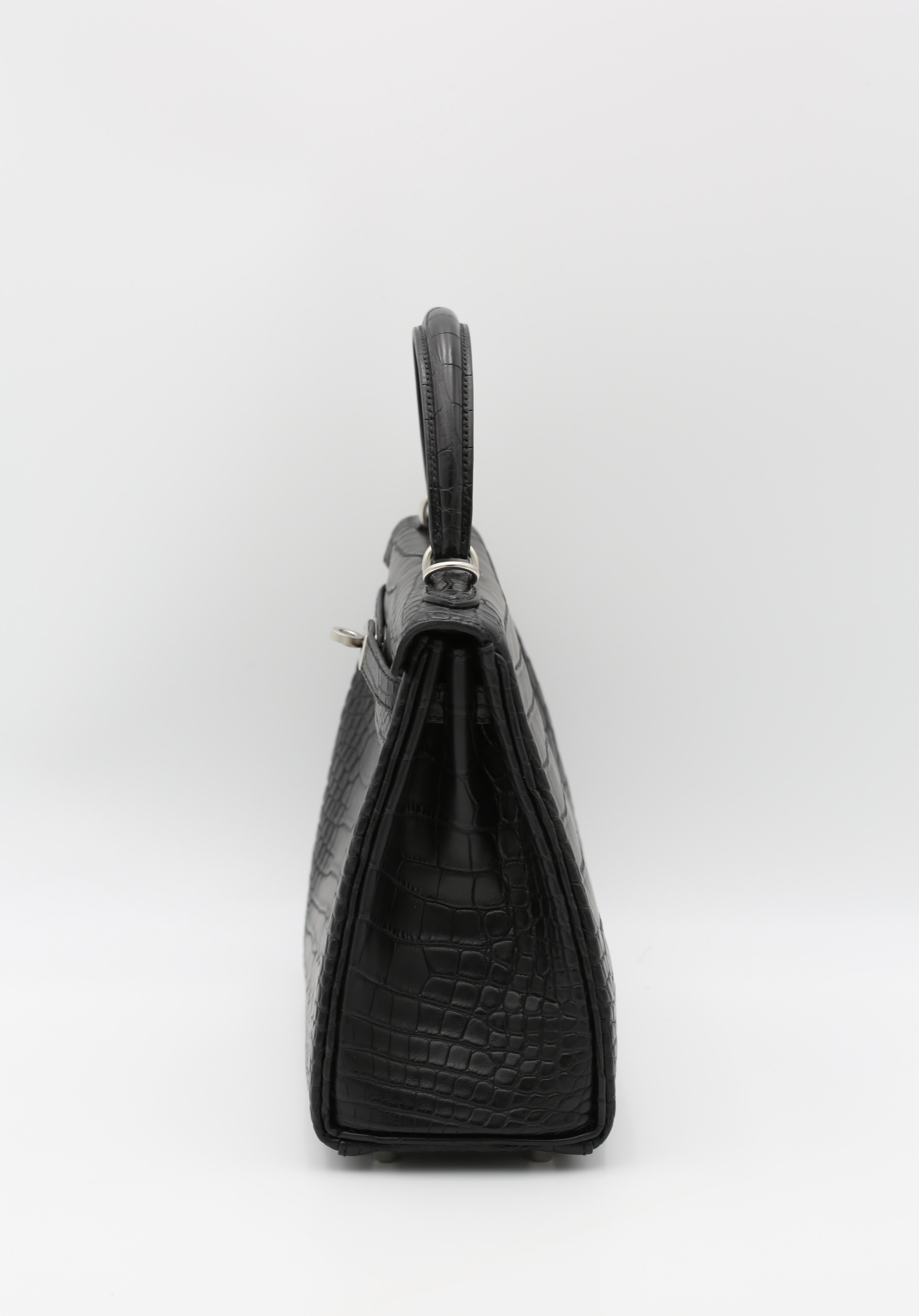 HERMÈS KELLY25 NOIR MATT MISSISSIPPI ALLIGATOR SILVER HARDWARE K STAMP