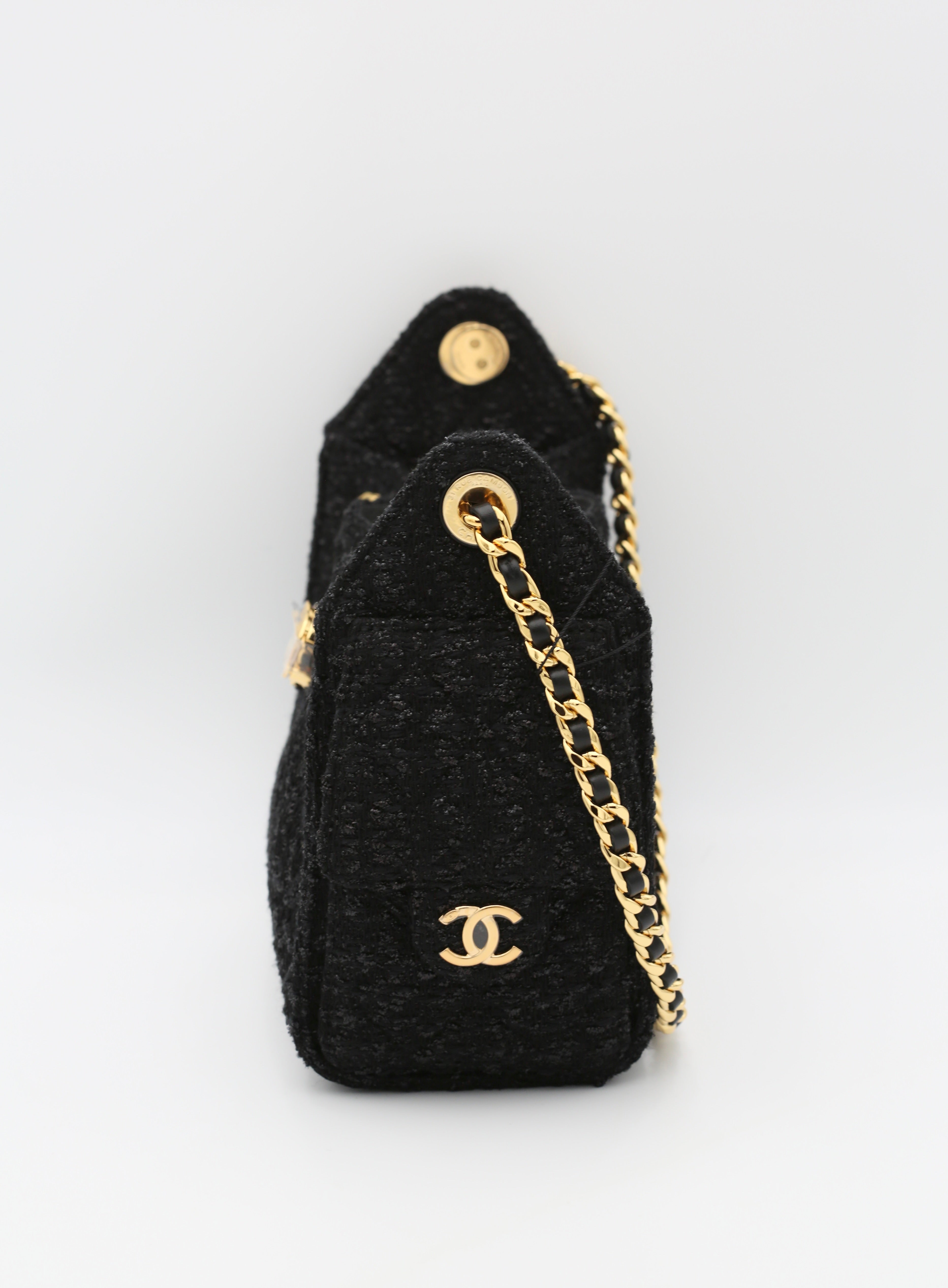 CHANEL 25 MINI HOBO HANDBAG 26A BLACK GOLD