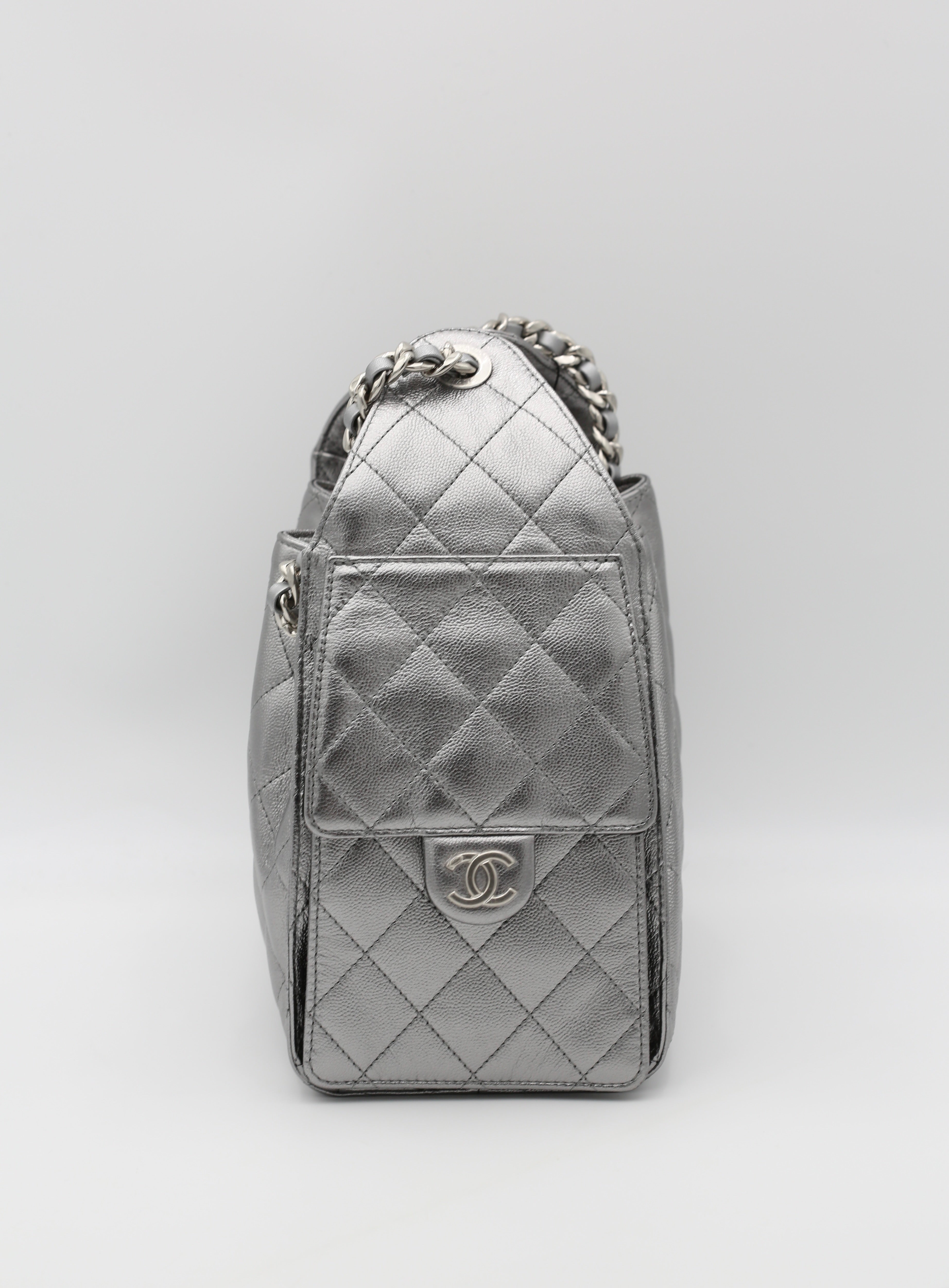 CHANEL 25 SMALL HOBO HANDBAG 26C ANTHRACITE SILVER