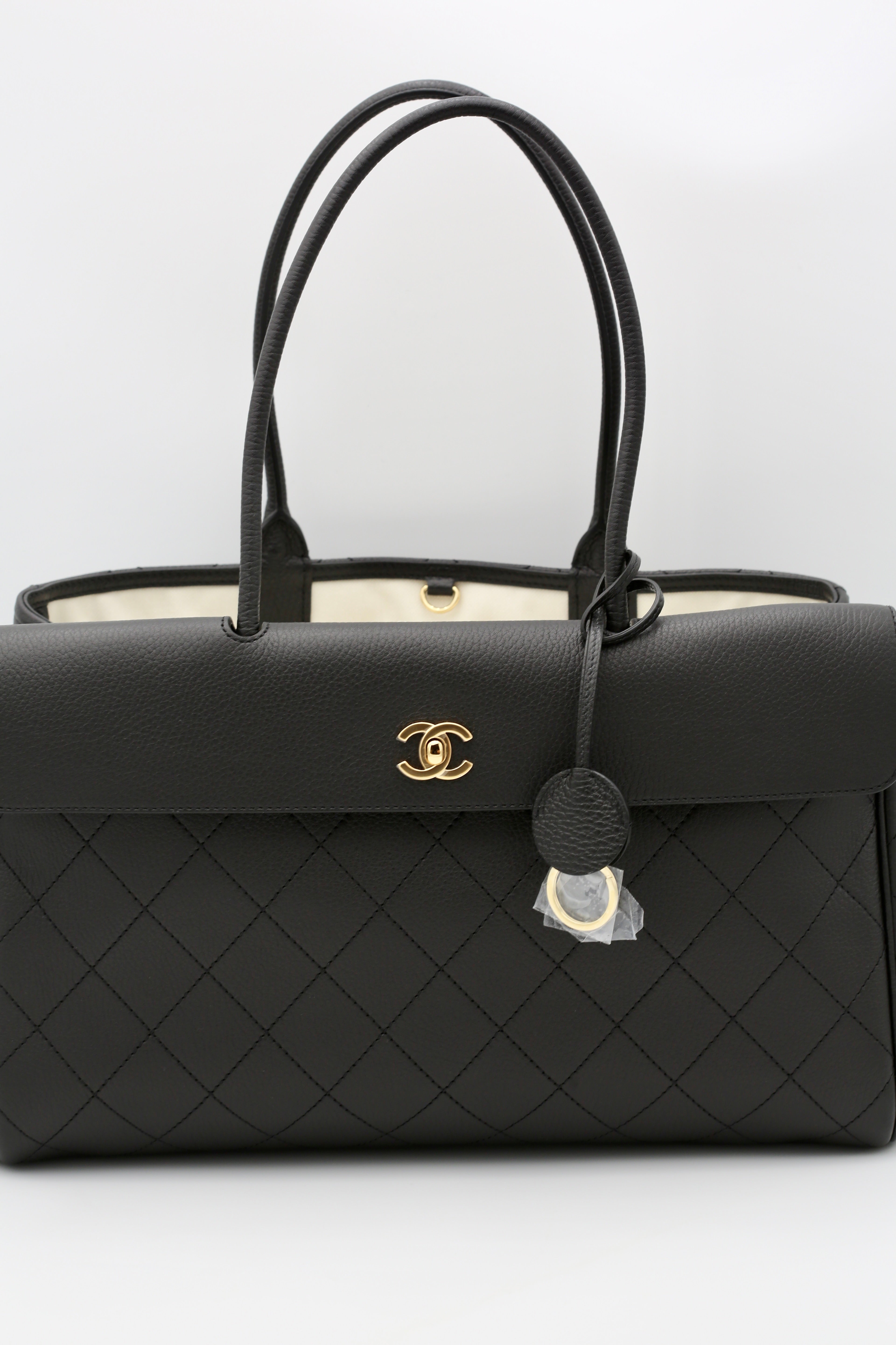 CHANEL BLACK GRAINED CALFSKIN LARGE SHOPPING BAG