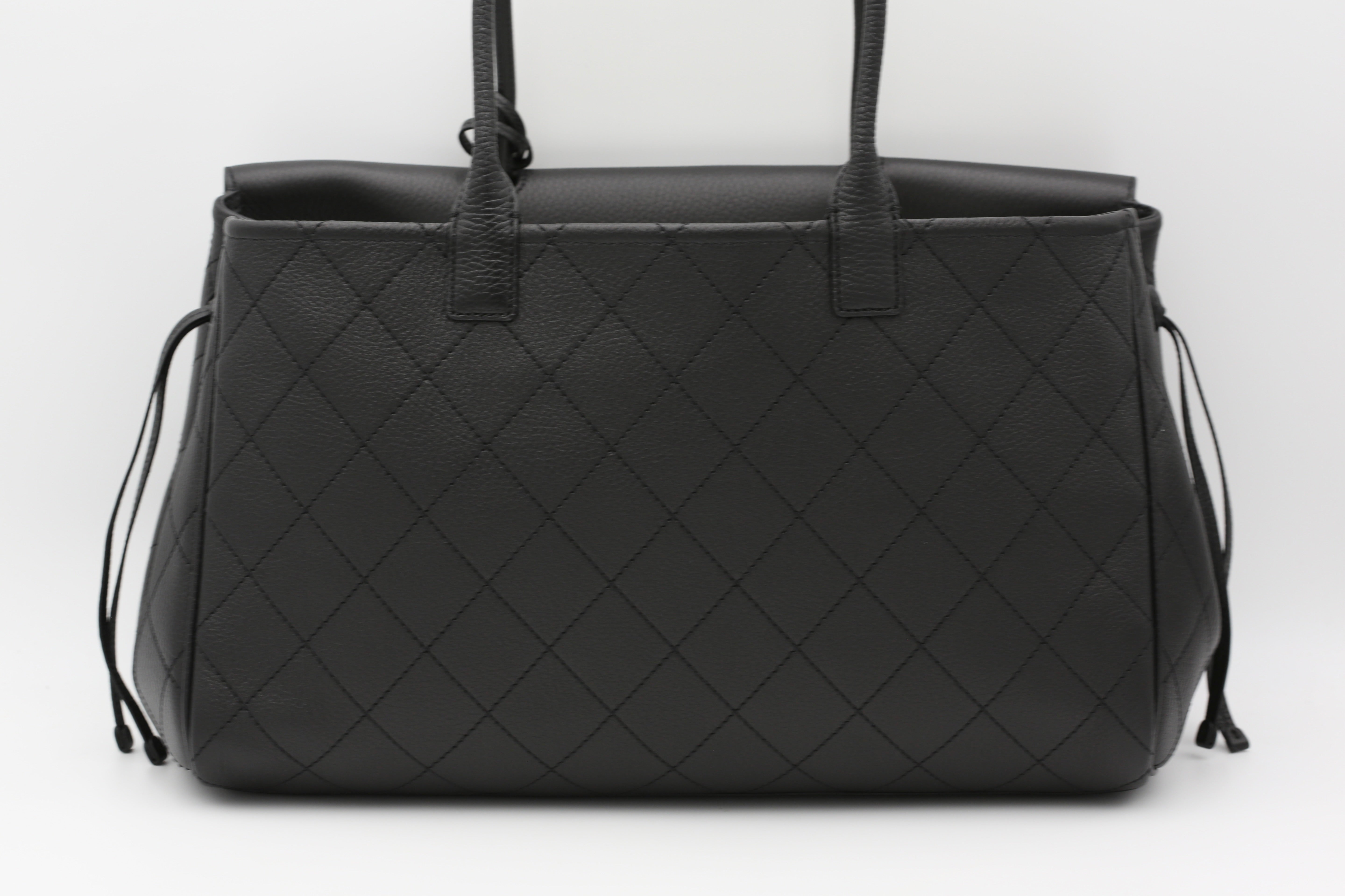 CHANEL BLACK GRAINED CALFSKIN LARGE SHOPPING BAG