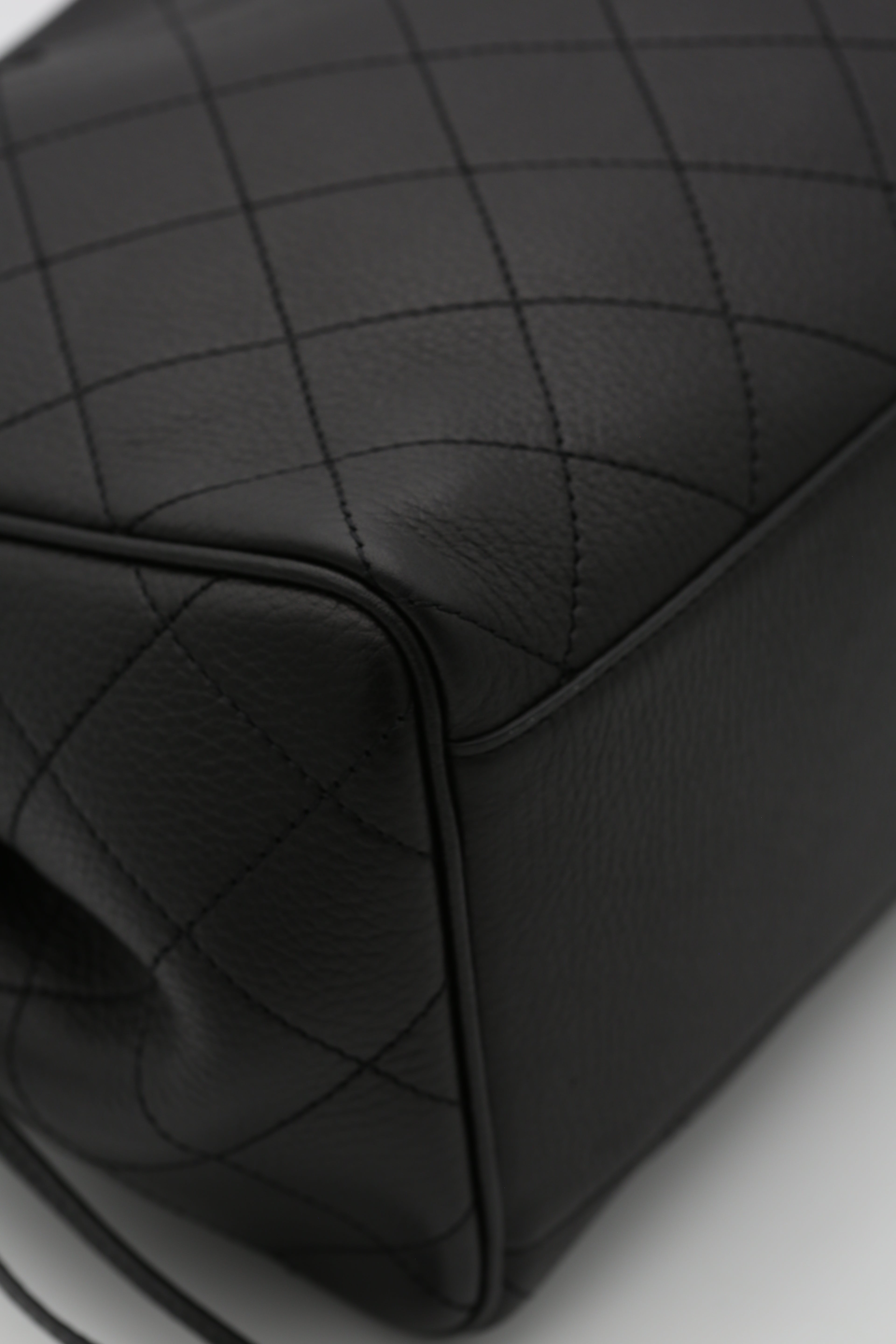 CHANEL BLACK GRAINED CALFSKIN LARGE SHOPPING BAG