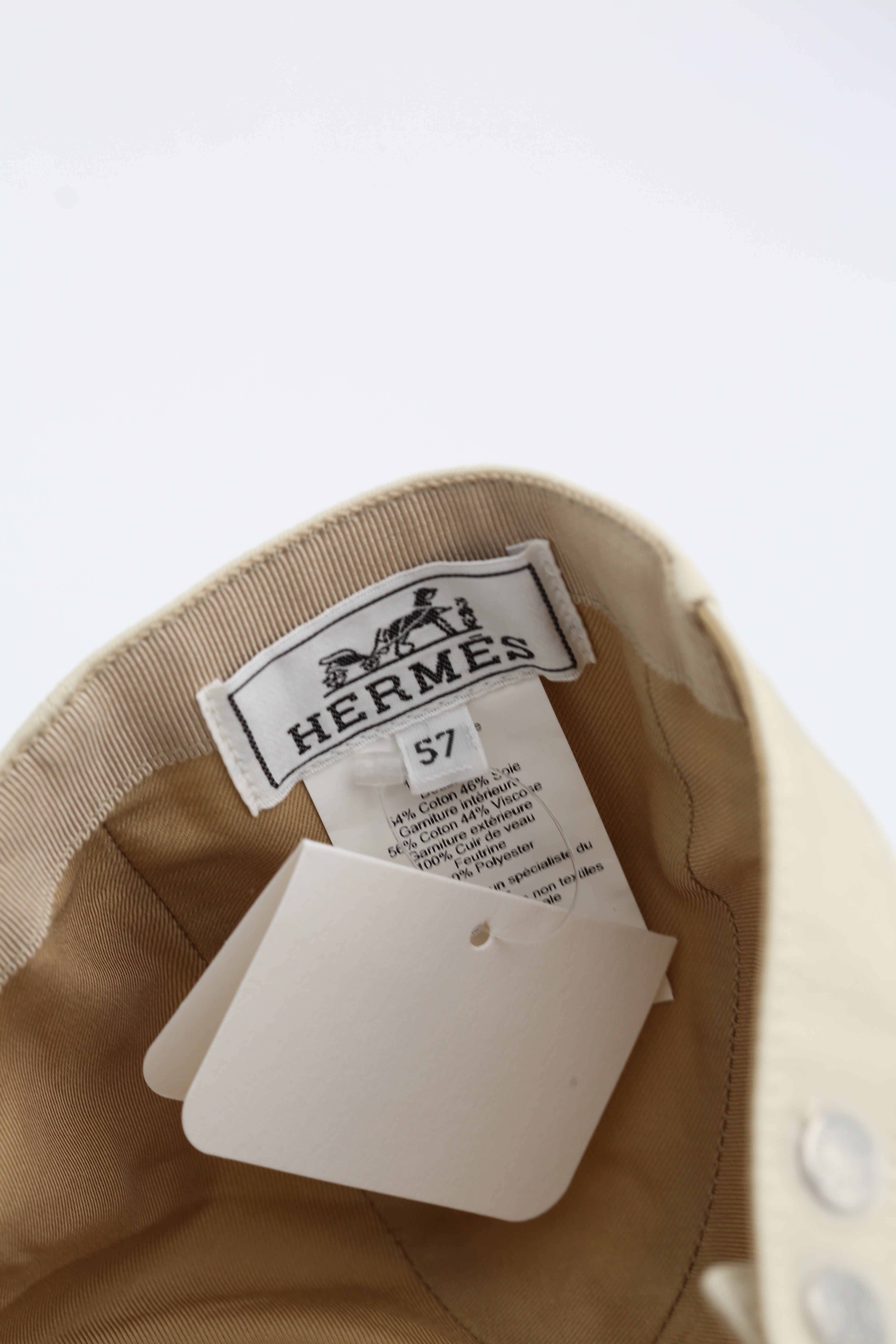 HERMÈS BASEBALL CAP BEIGE