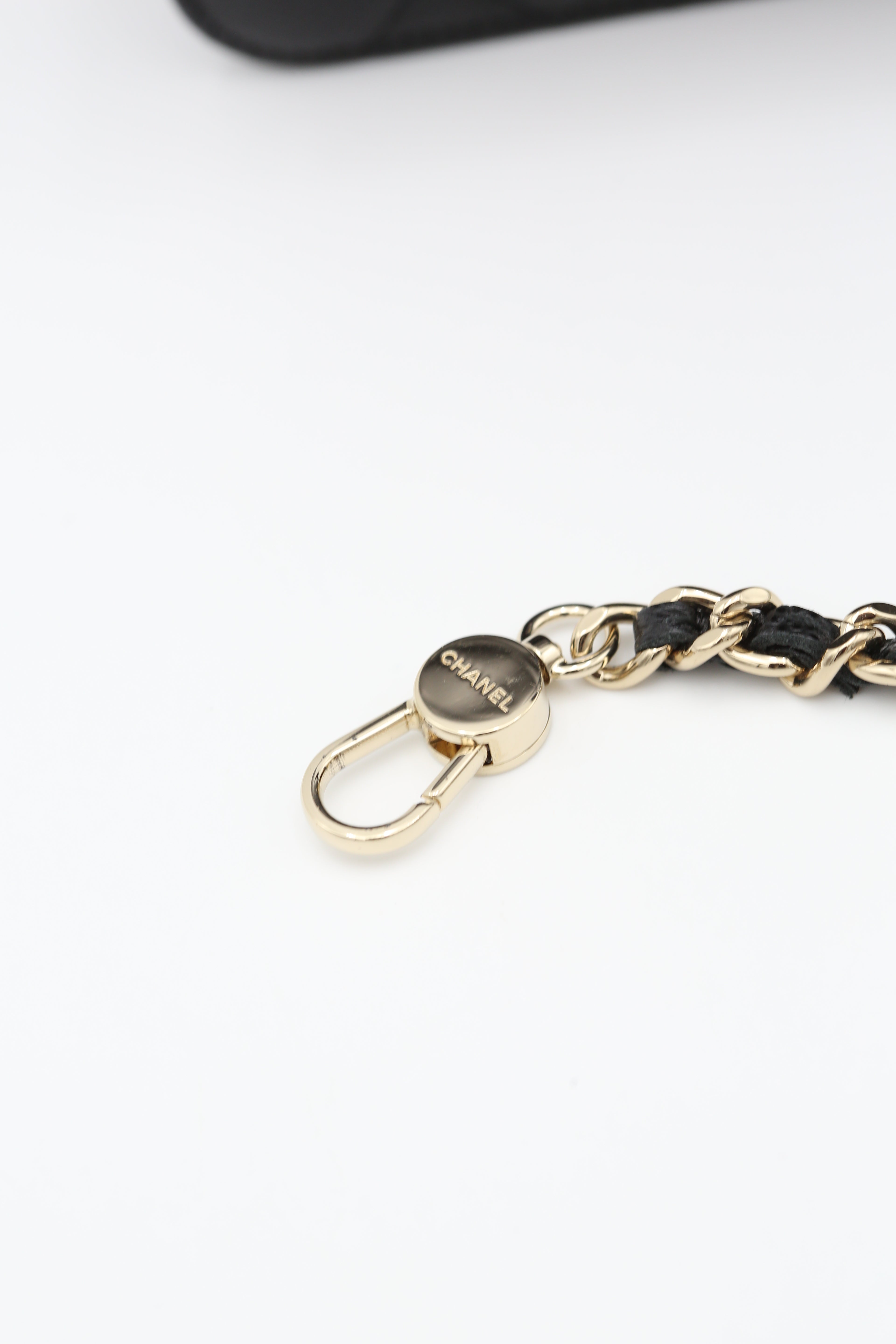 CHANEL 26C O-OTHER SHAPE WITH CHAIN BLACK GOLD