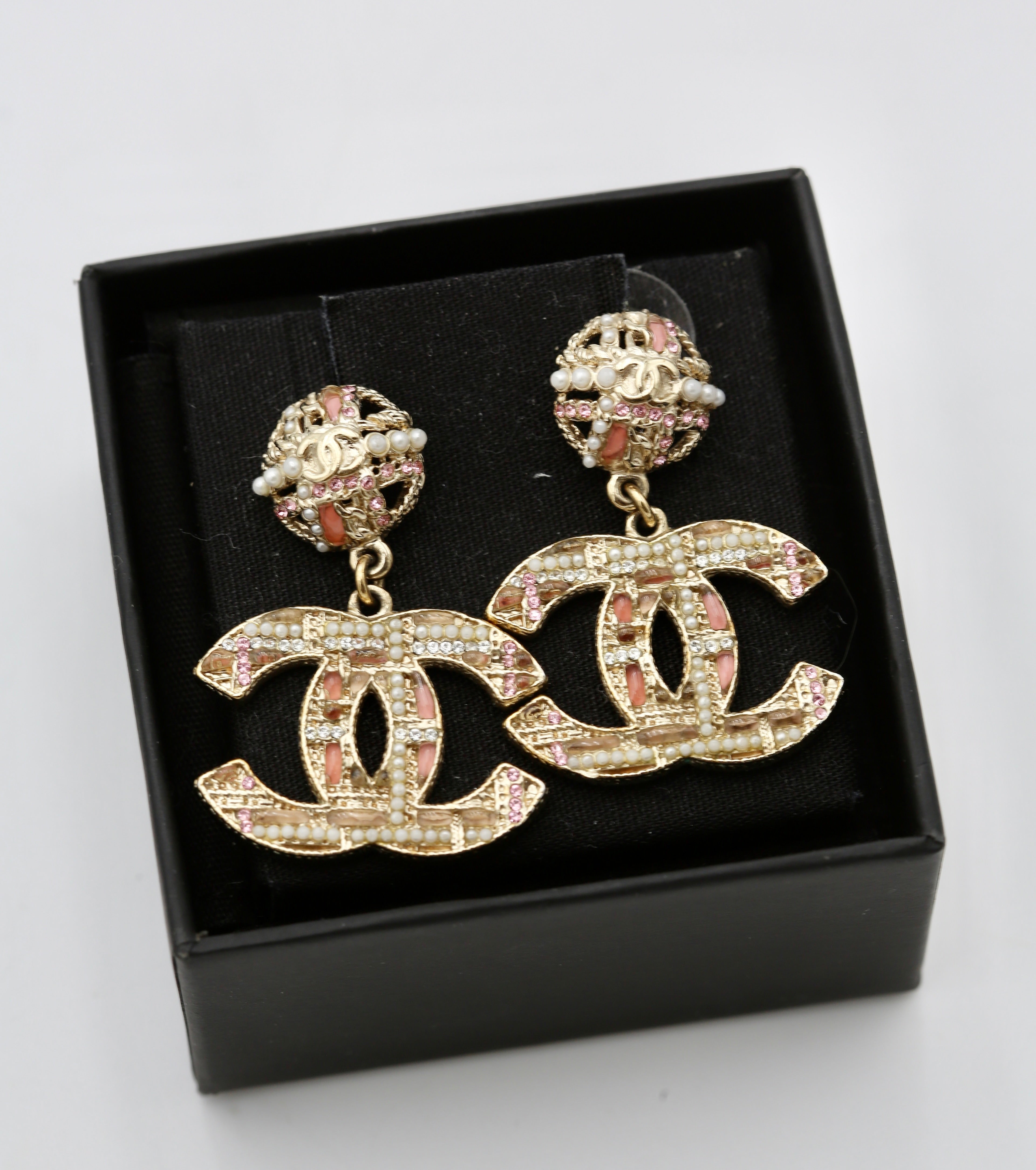 CHANEL EARRINGS PEARL & CRYSTAL CC BOW DROP PINK