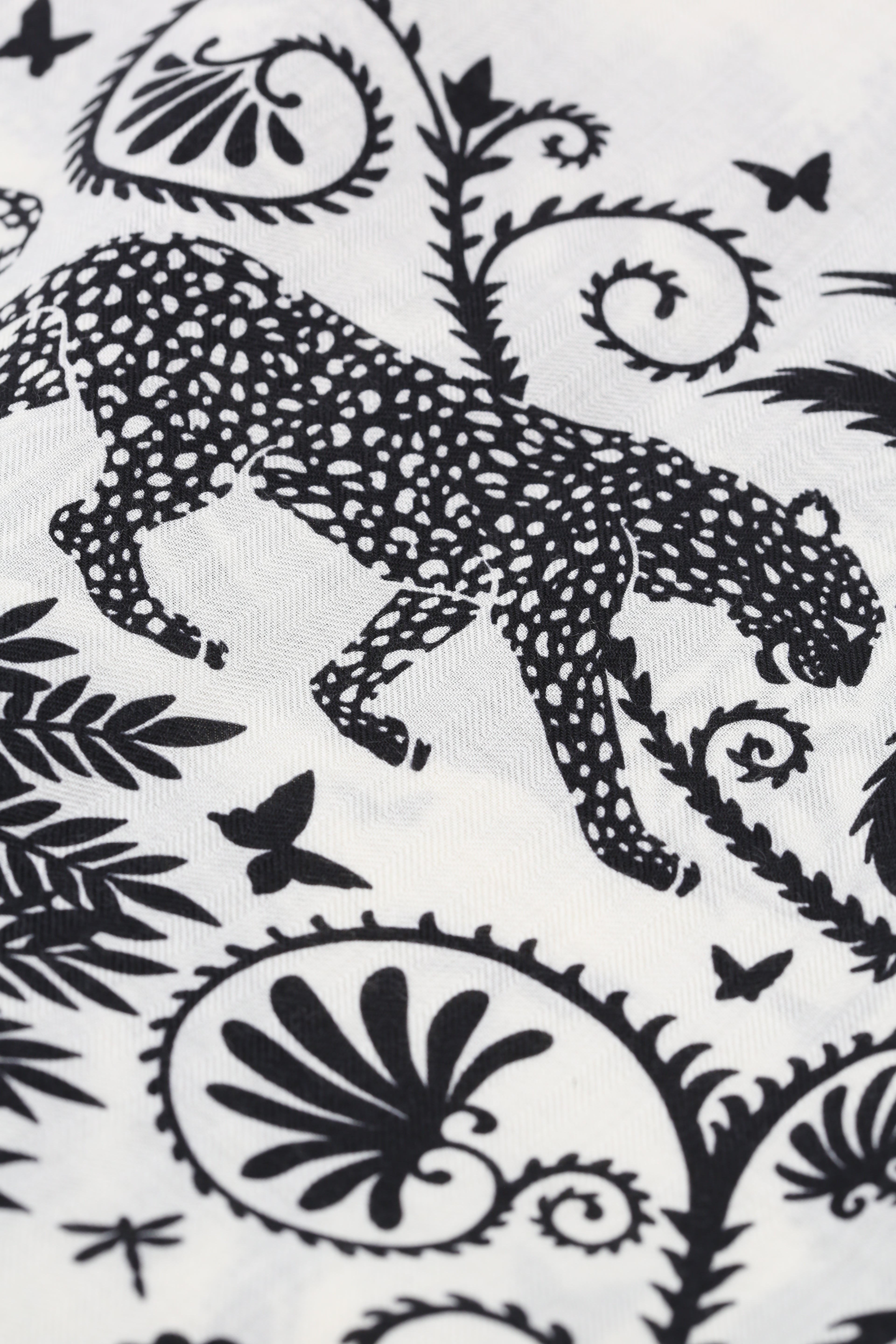 HERMÈS SCARF 140X140 CHALE CACHEMIRE SOUS LE CHARME D'ORPH HG/BLANC/NOIR