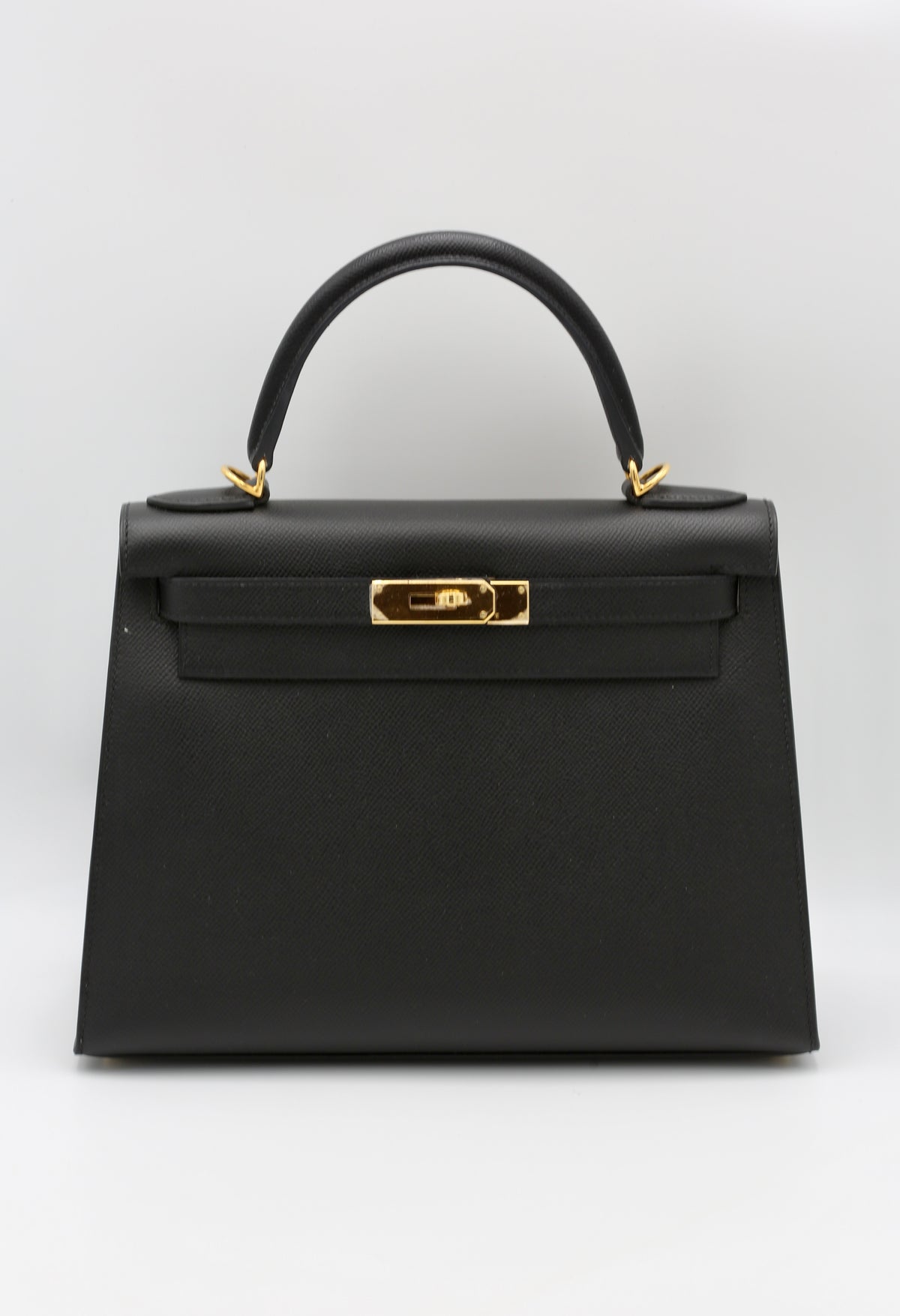 HERMÈS KELLY28 NOIR SELLIER EPSOM CALFSKIN GOLD HARDWARE Y STAMP