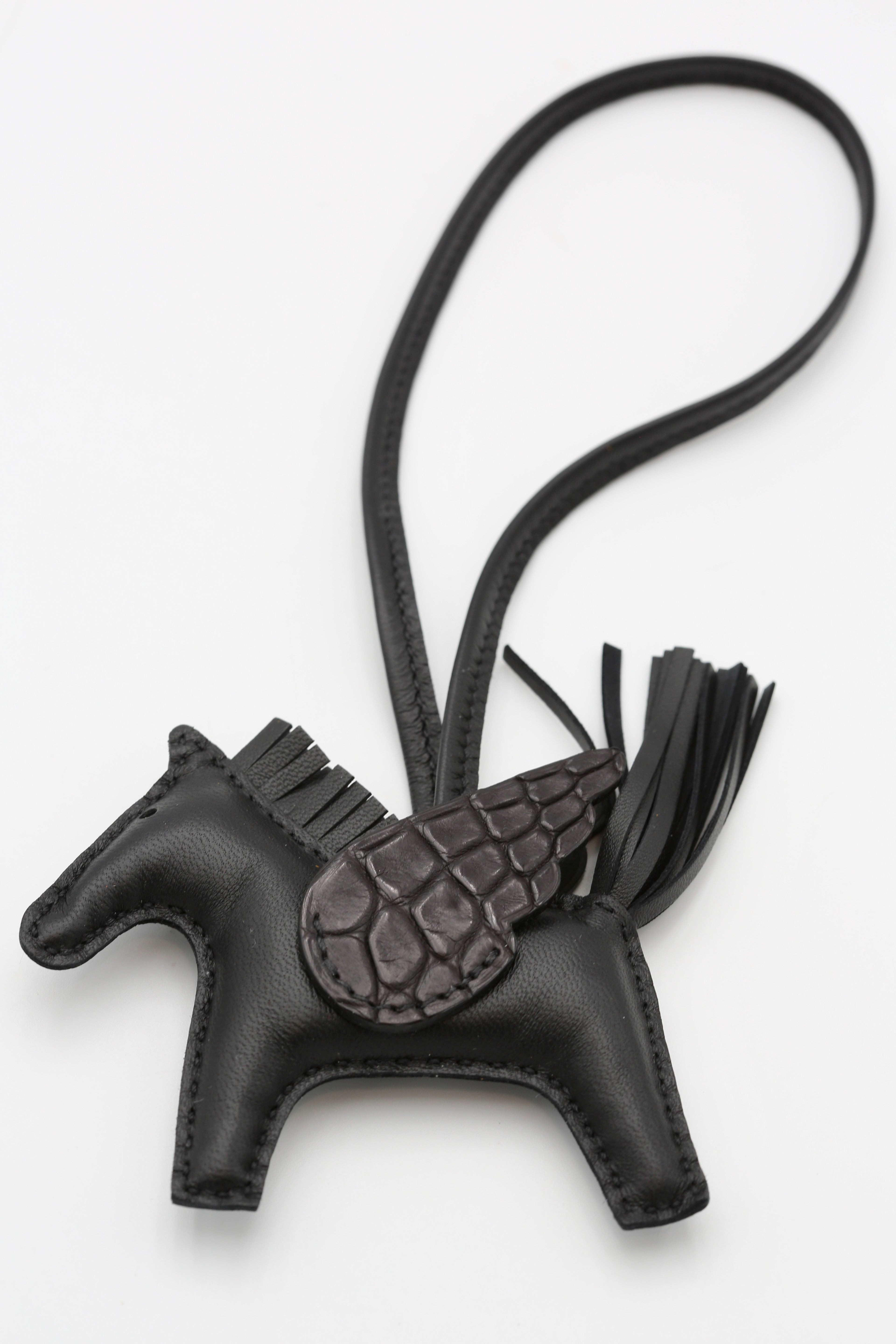 HERMÈS RODEO PEGASE PM CHARM NOIR TOUCH