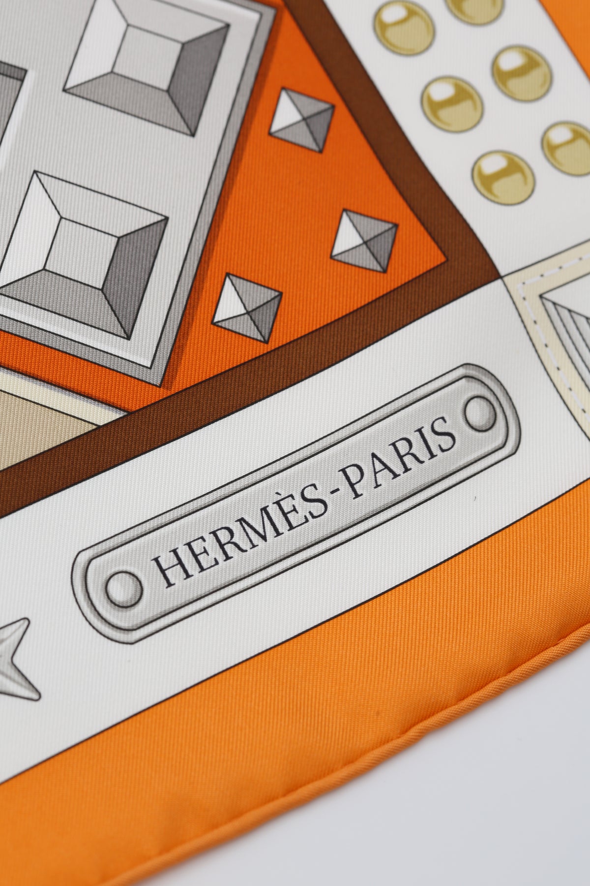 HERMÈS SCARF90X90 CARRE TWILL COLLIERS ET LAISSES ORANGE/CLAIR/ALEZA