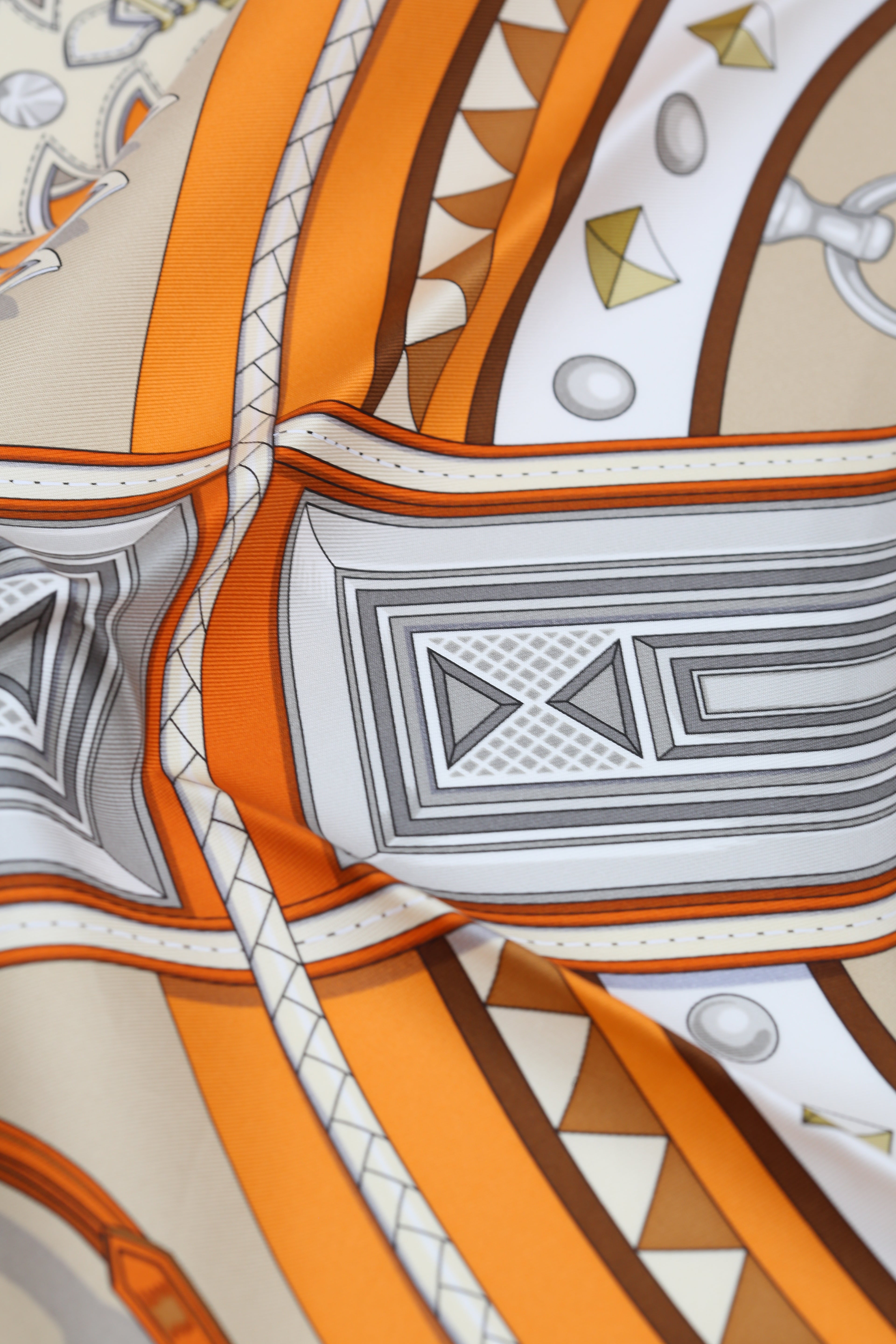 HERMÈS SCARF90X90 CARRE TWILL COLLIERS ET LAISSES ORANGE/CLAIR/ALEZA