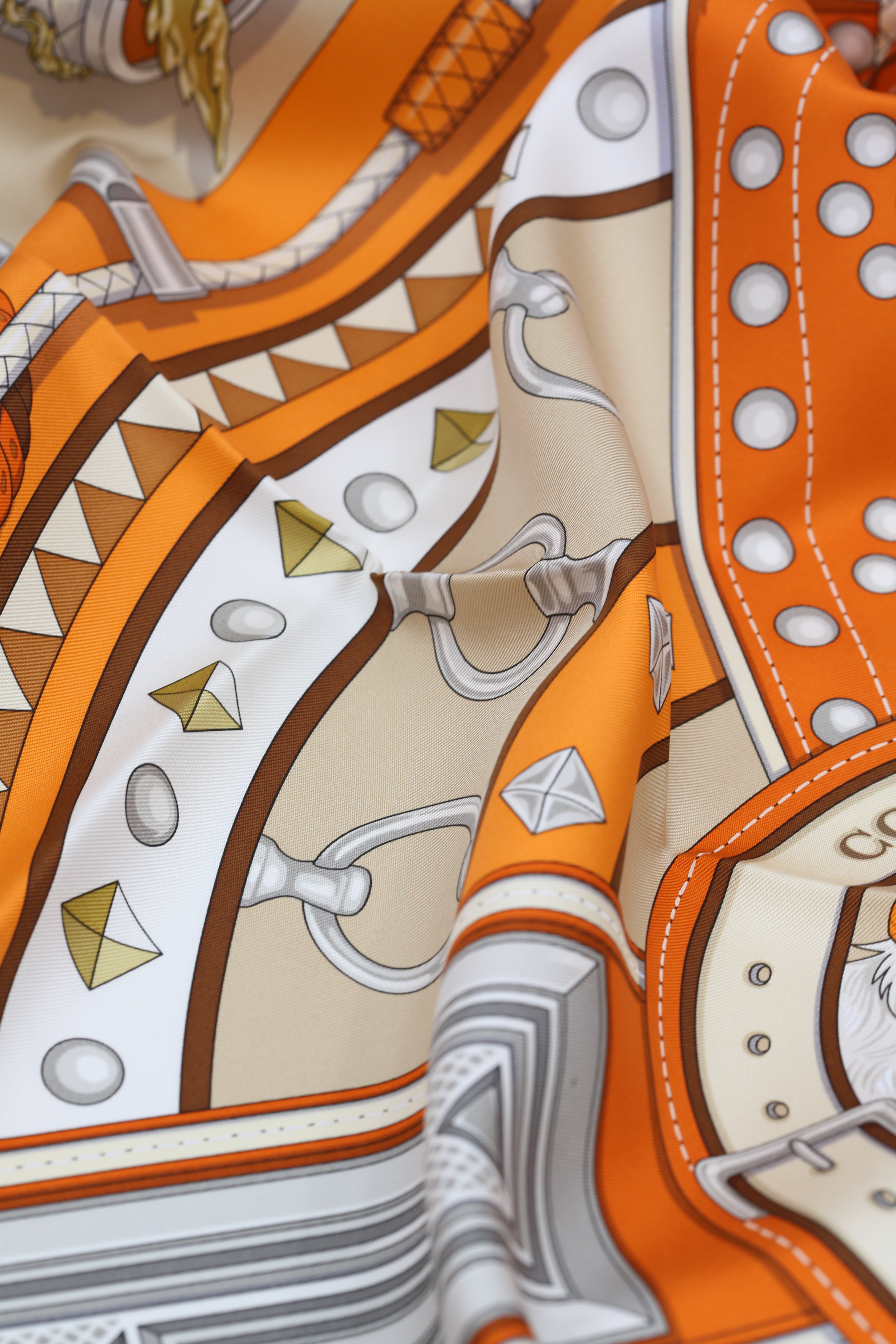 HERMÈS SCARF90X90 CARRE TWILL COLLIERS ET LAISSES ORANGE/CLAIR/ALEZA