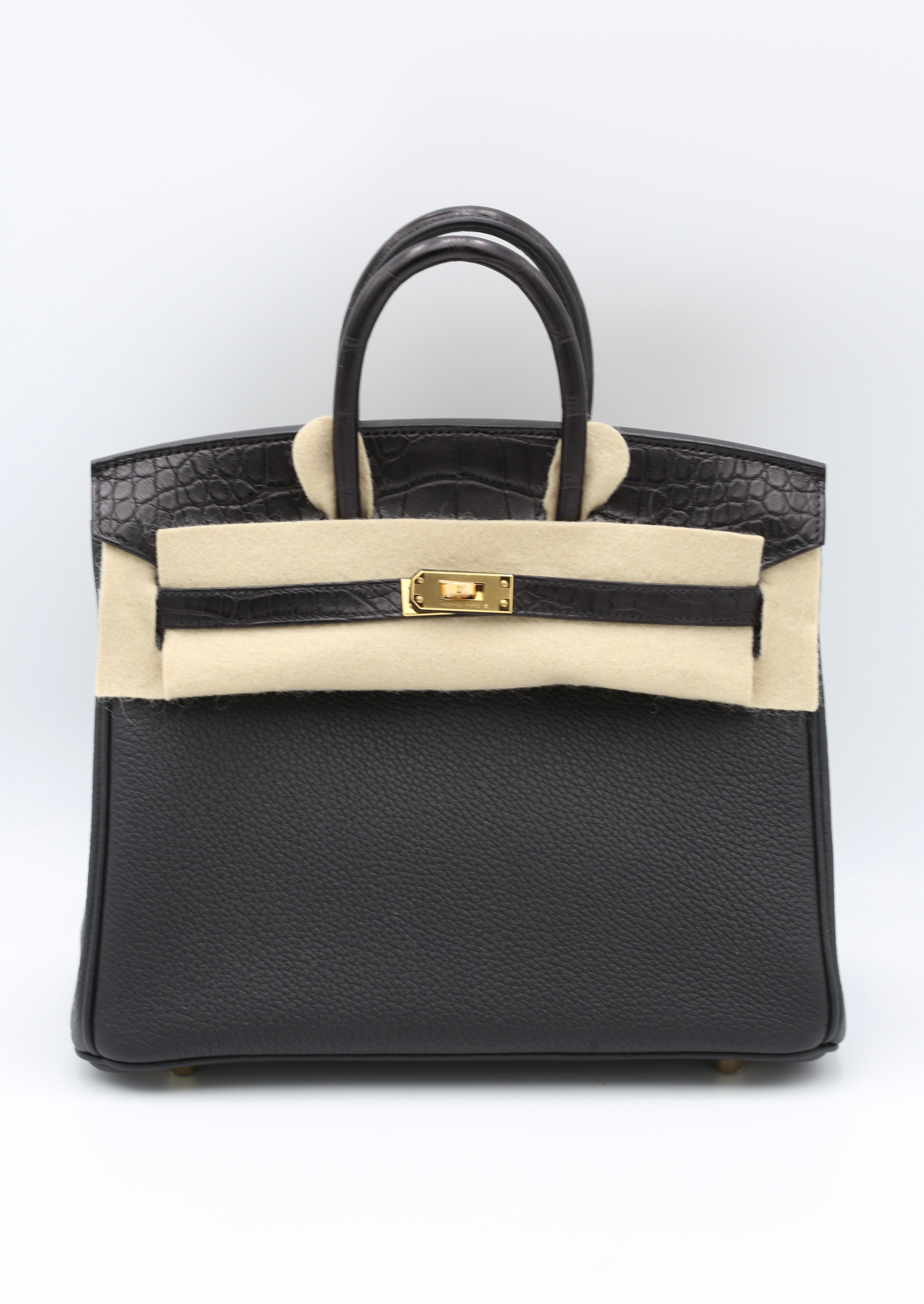 HERMÈS BIRKIN25 NOIR TOUCH TOGO CALFSKIN MATTE ALLIMISSI GOLD HARDWARE B STAMP