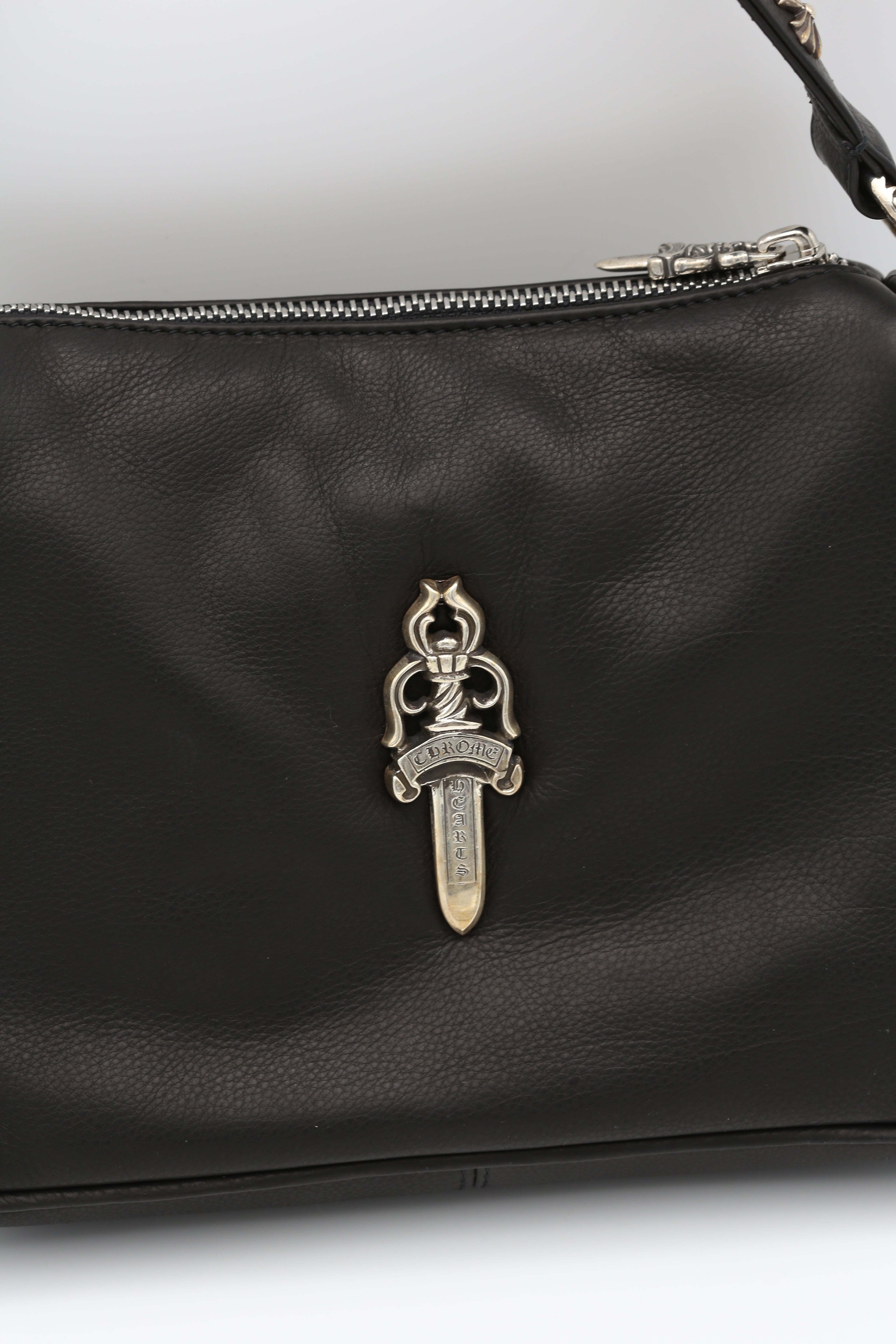 CHROME HEARTS BLACK SHOULDER BAG