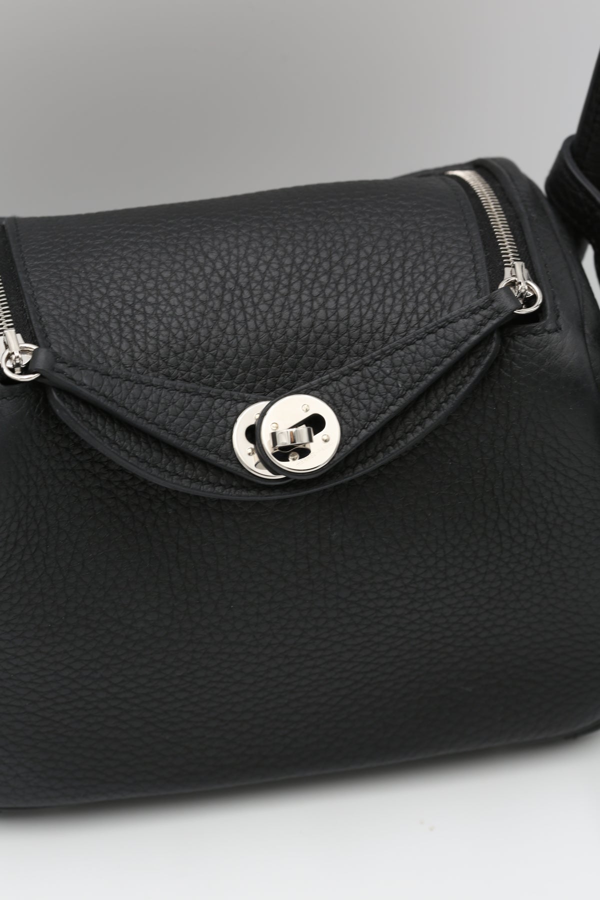 HERMÈS MINI LINDY NOIR SILVER HARDWARE K STAMP