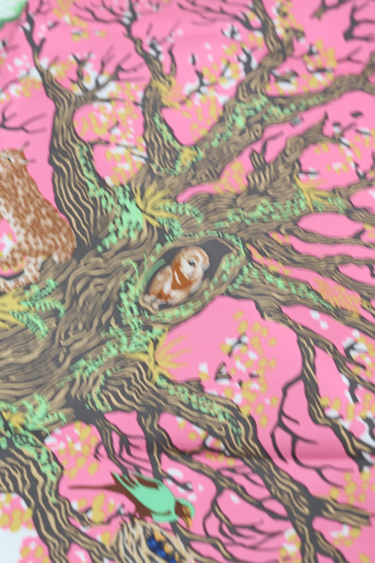 HERMÈS SCARF90X90 CARRE TWILL REWILDING NATURE EX/ROSE/VERT/BLEU