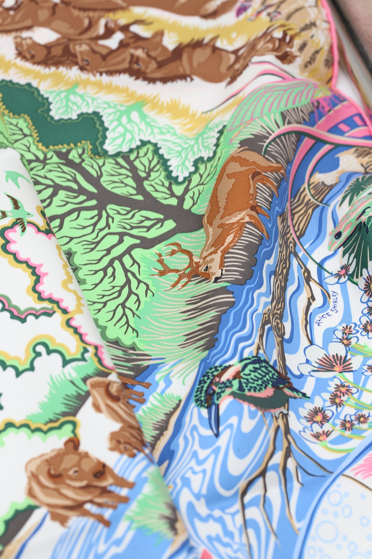 HERMÈS SCARF90X90 CARRE TWILL REWILDING NATURE EX/ROSE/VERT/BLEU