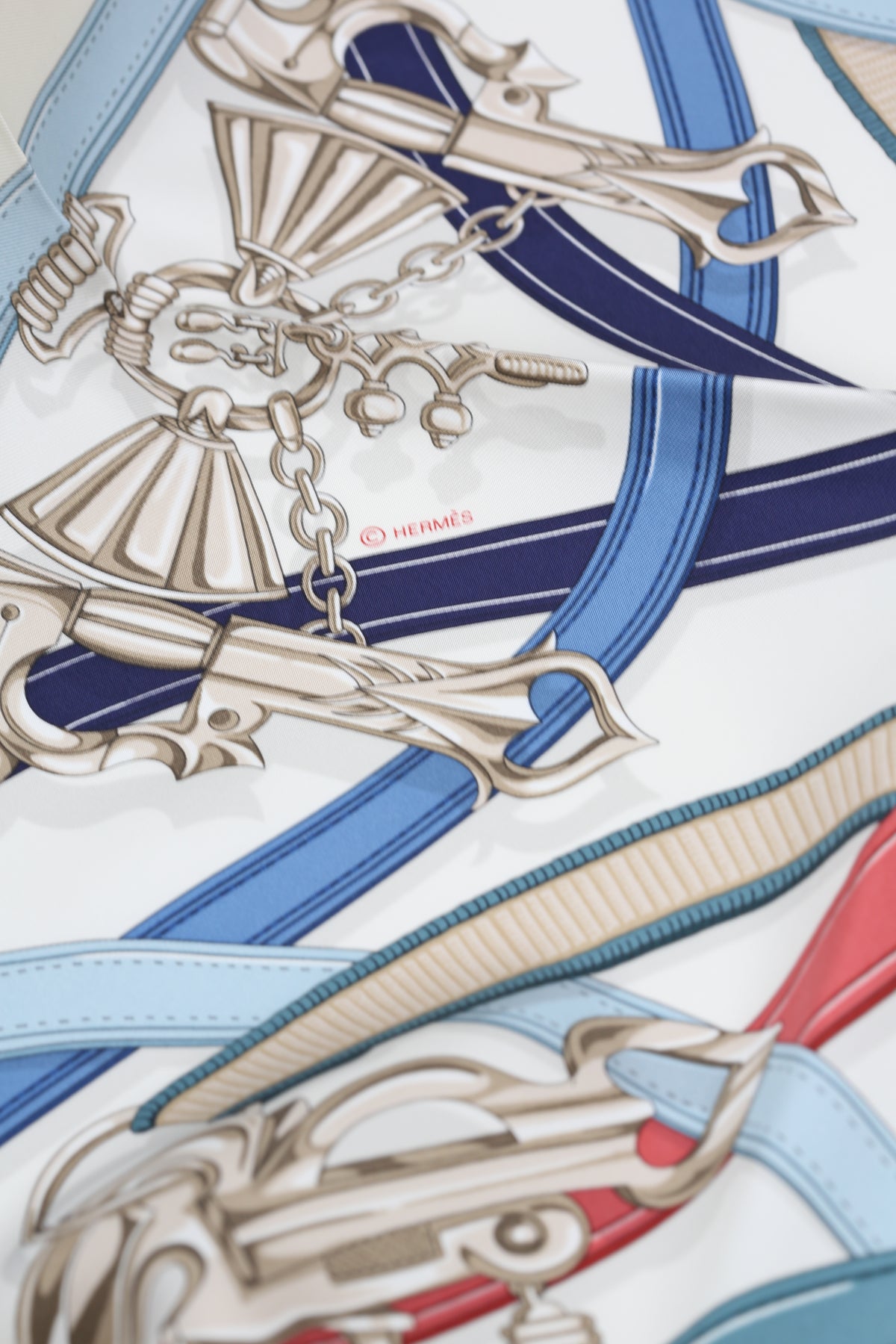 HERMÈS SCARF 90X90 WHITE & BLUE & PINK