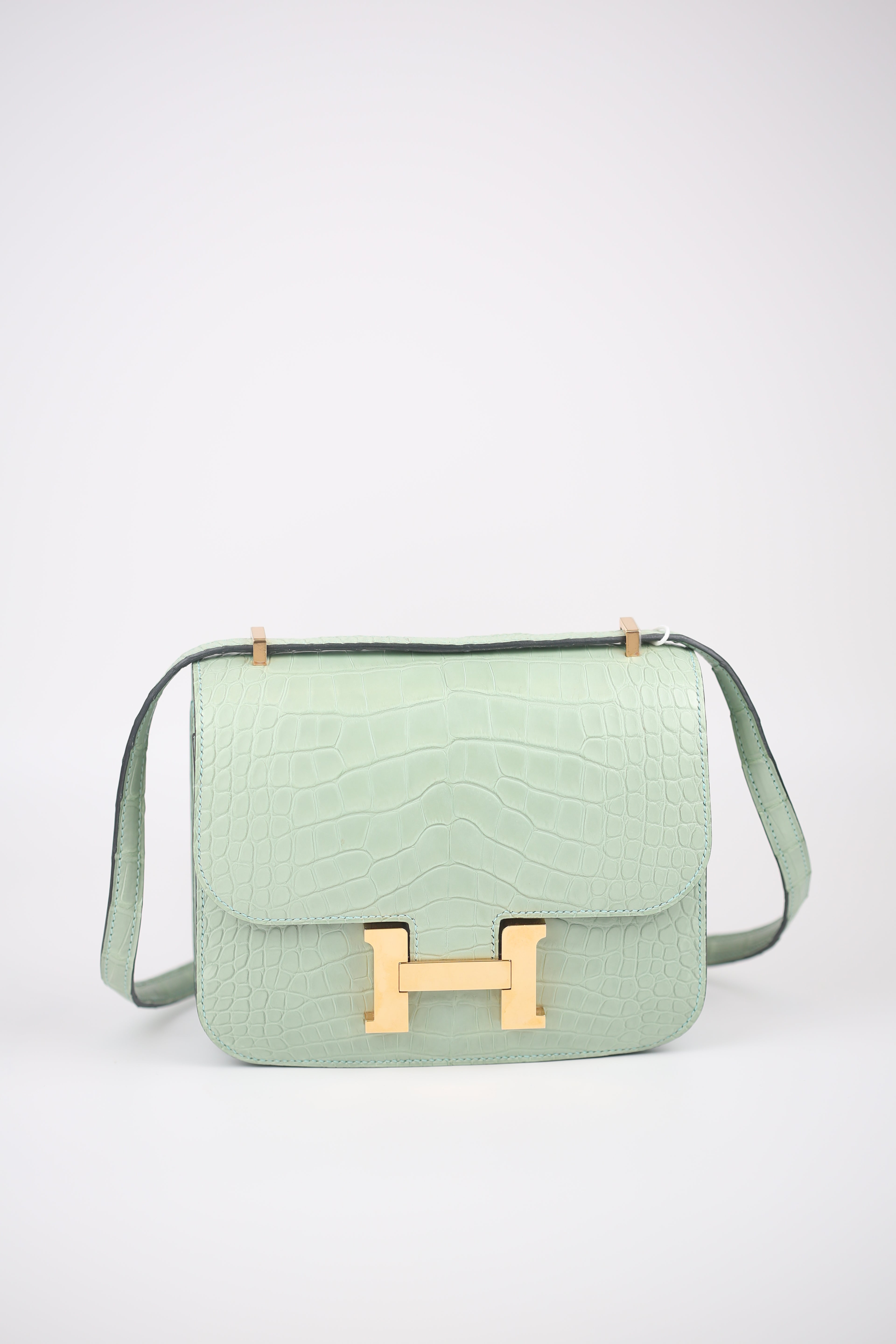 HERMÈS Shiny Alligator Constance 18 Vert d'Eau