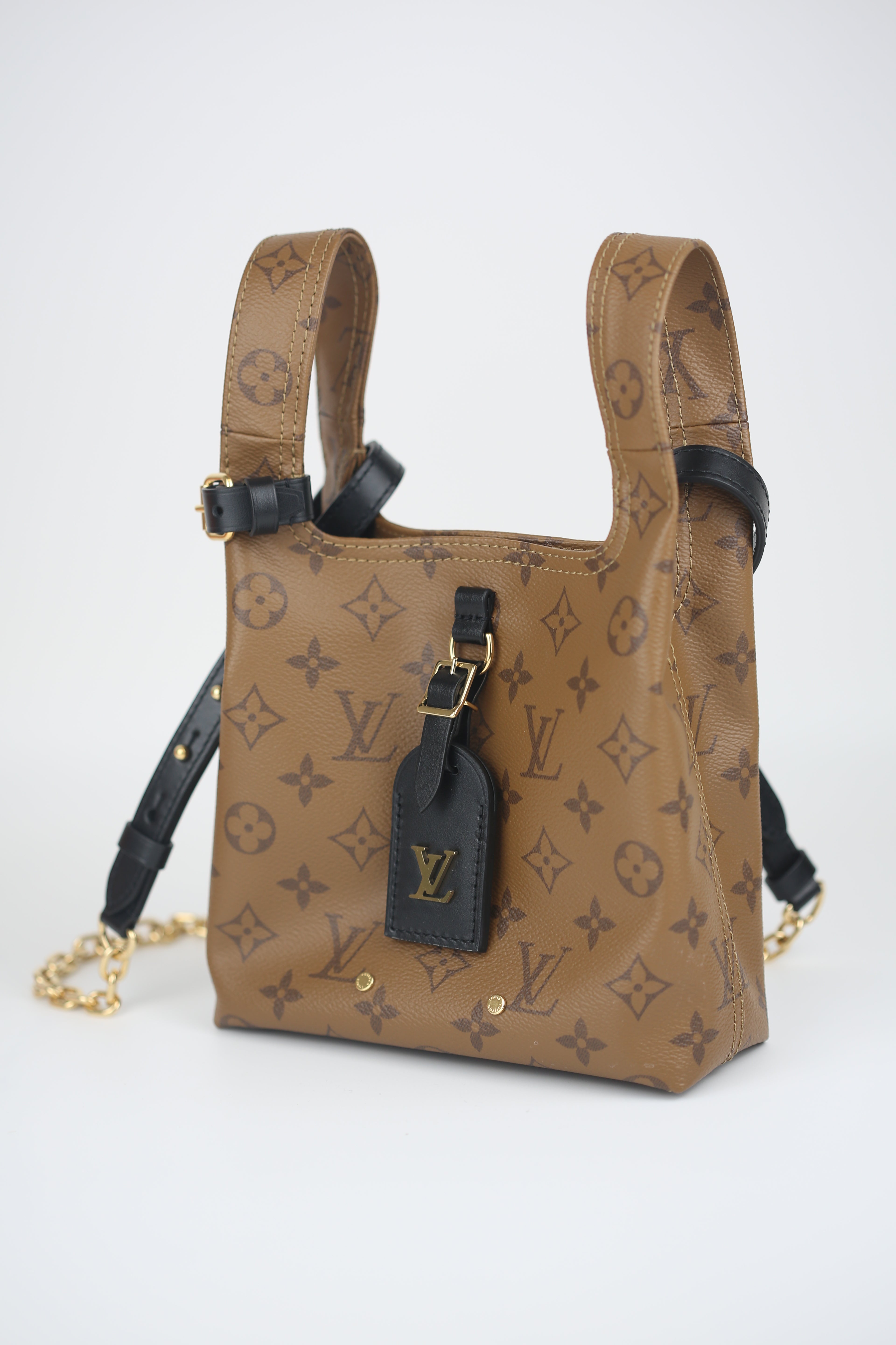 LOUIS VUITTON Atlantis BB
