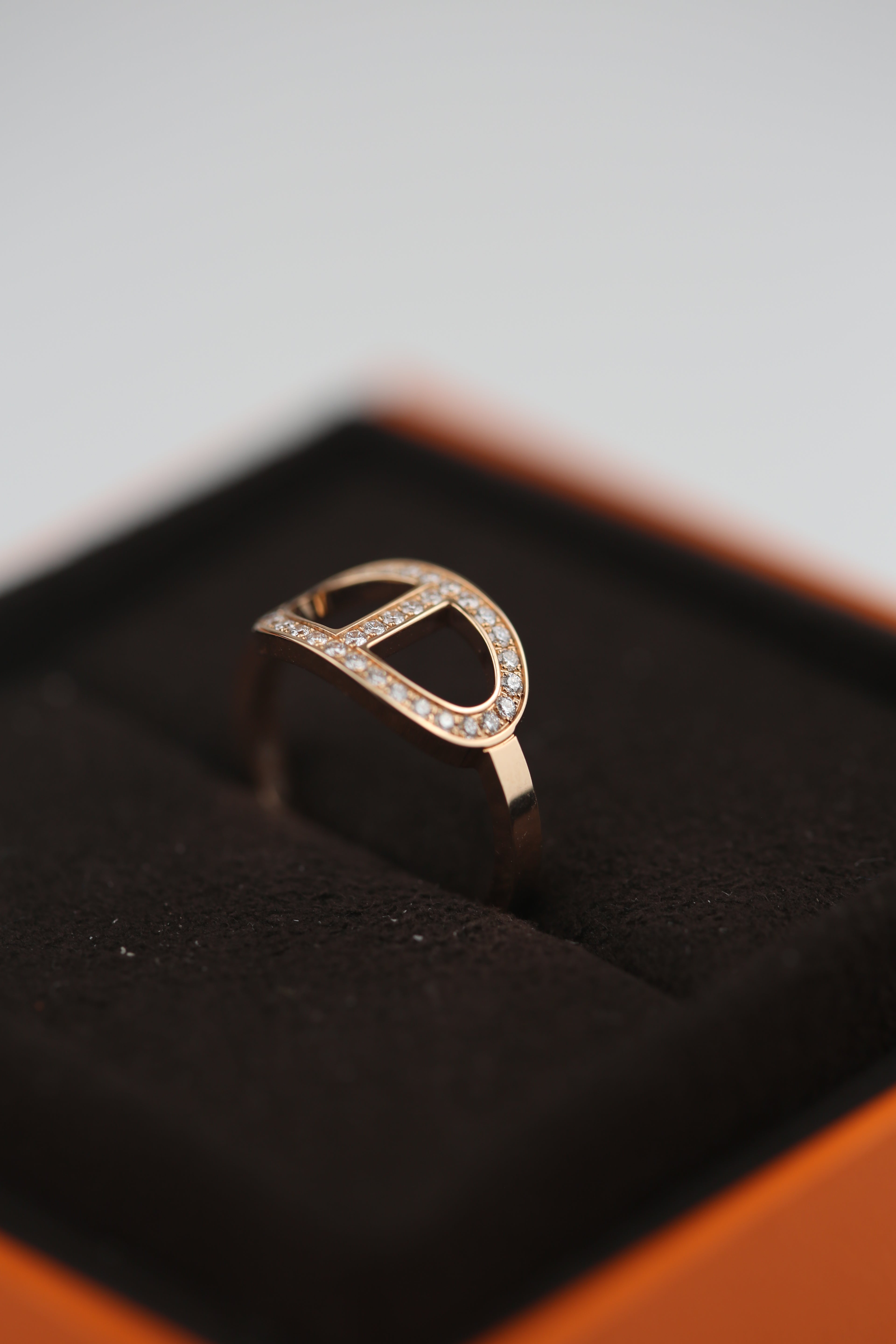 Hermès Chaine d'Ancre Contour Ring – Medium Model in 18K