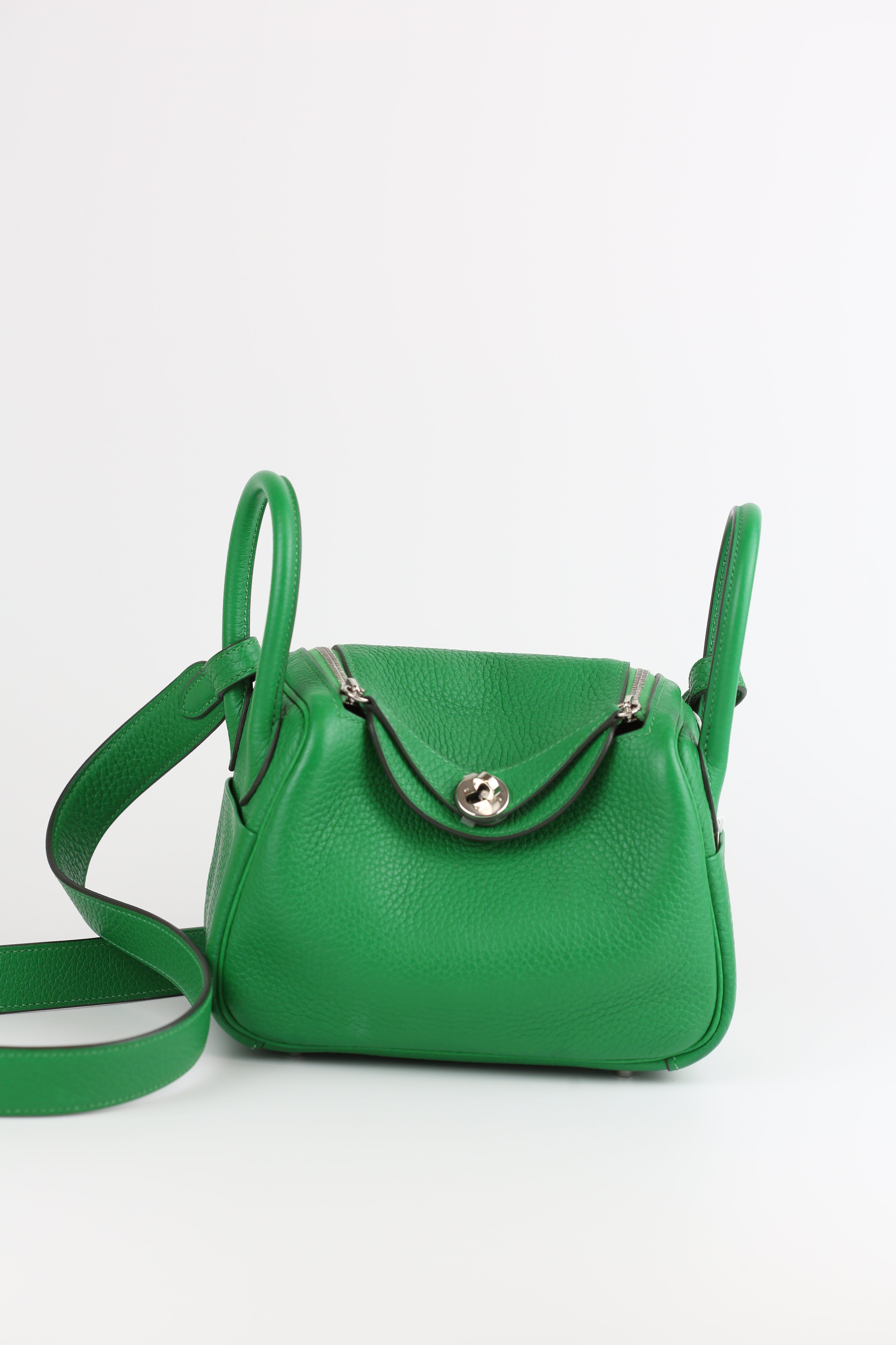 HERMÈS Clemence Mini Lindy Bamboo