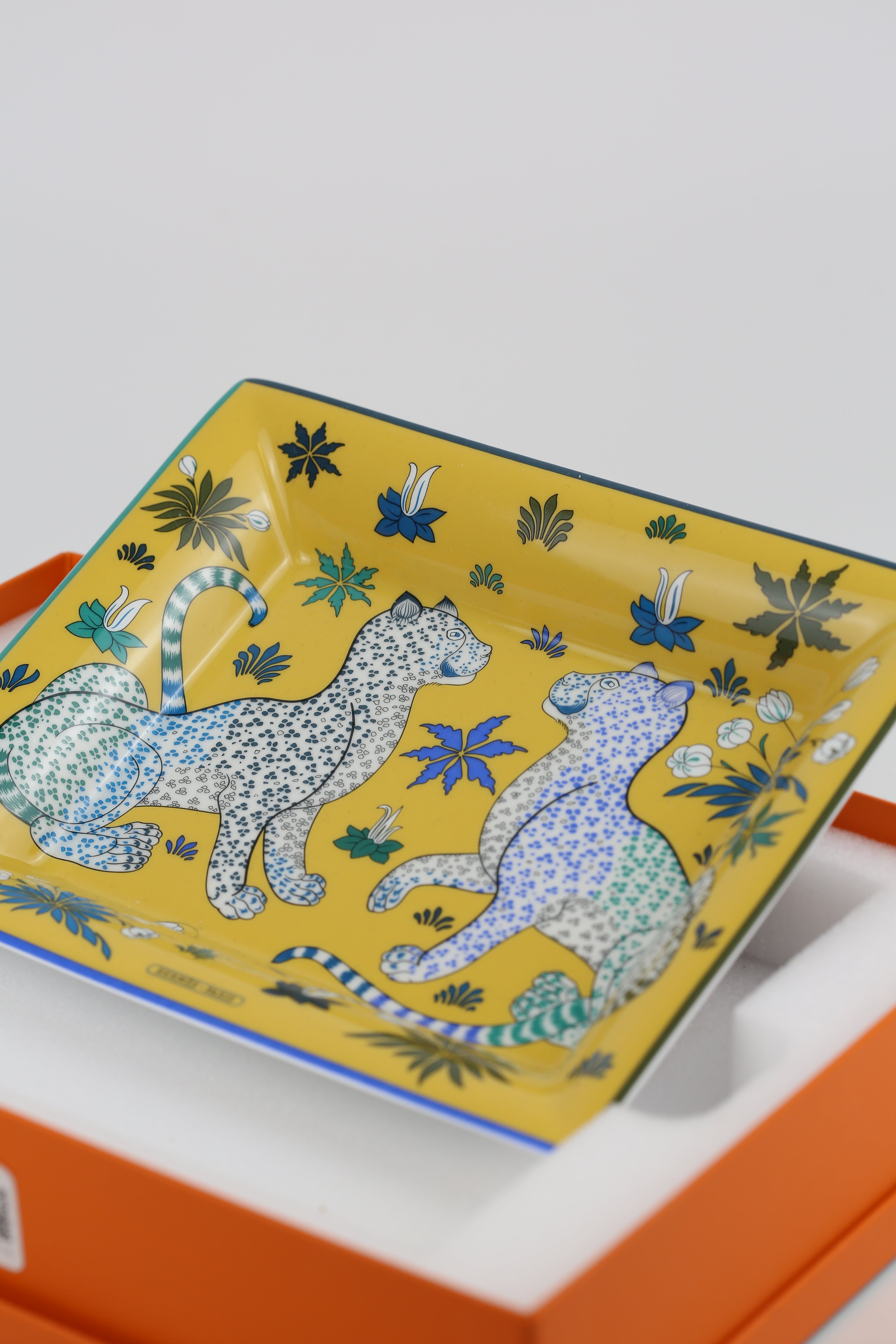 Deco tray Panther
