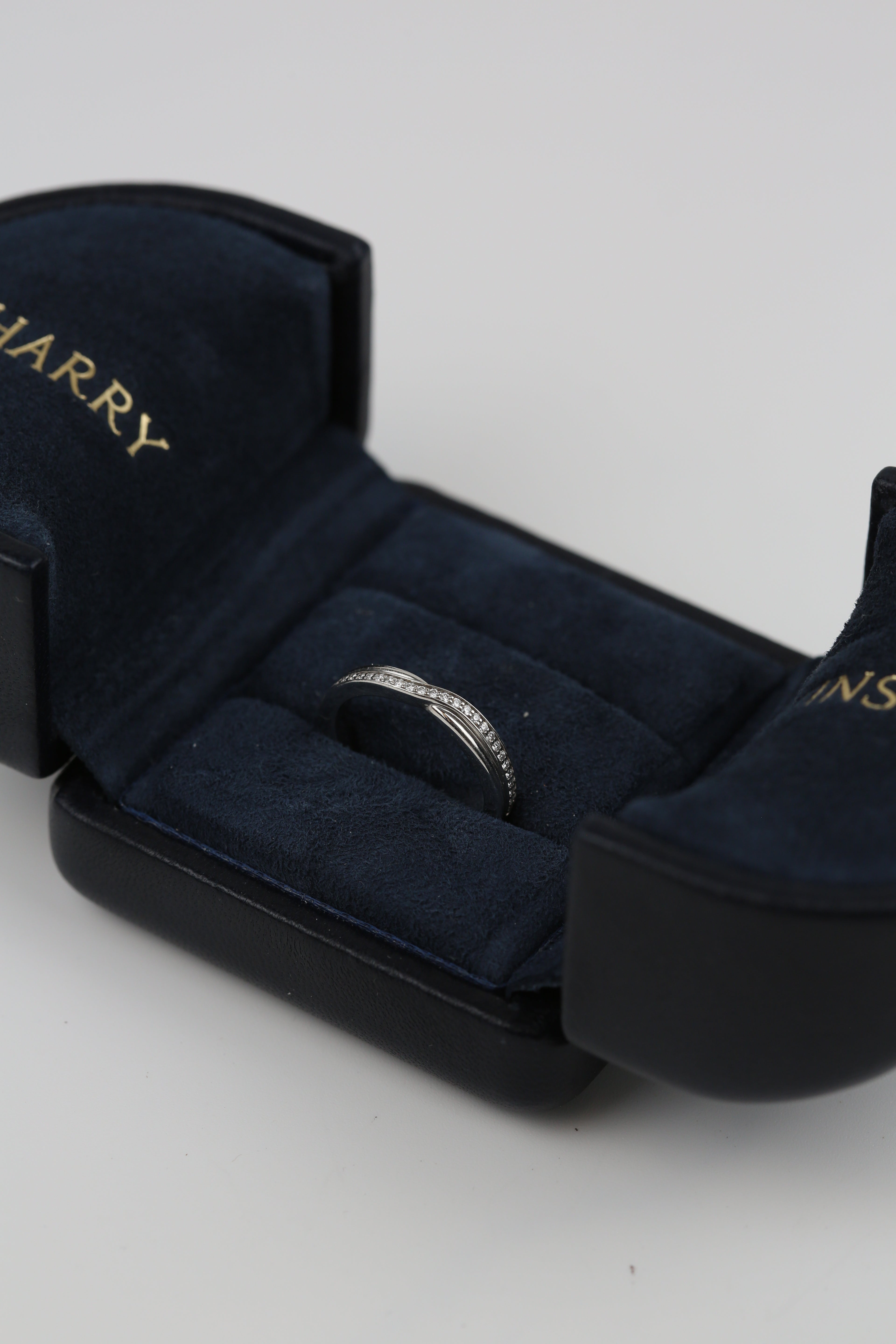 HW ring white diamond Size 53