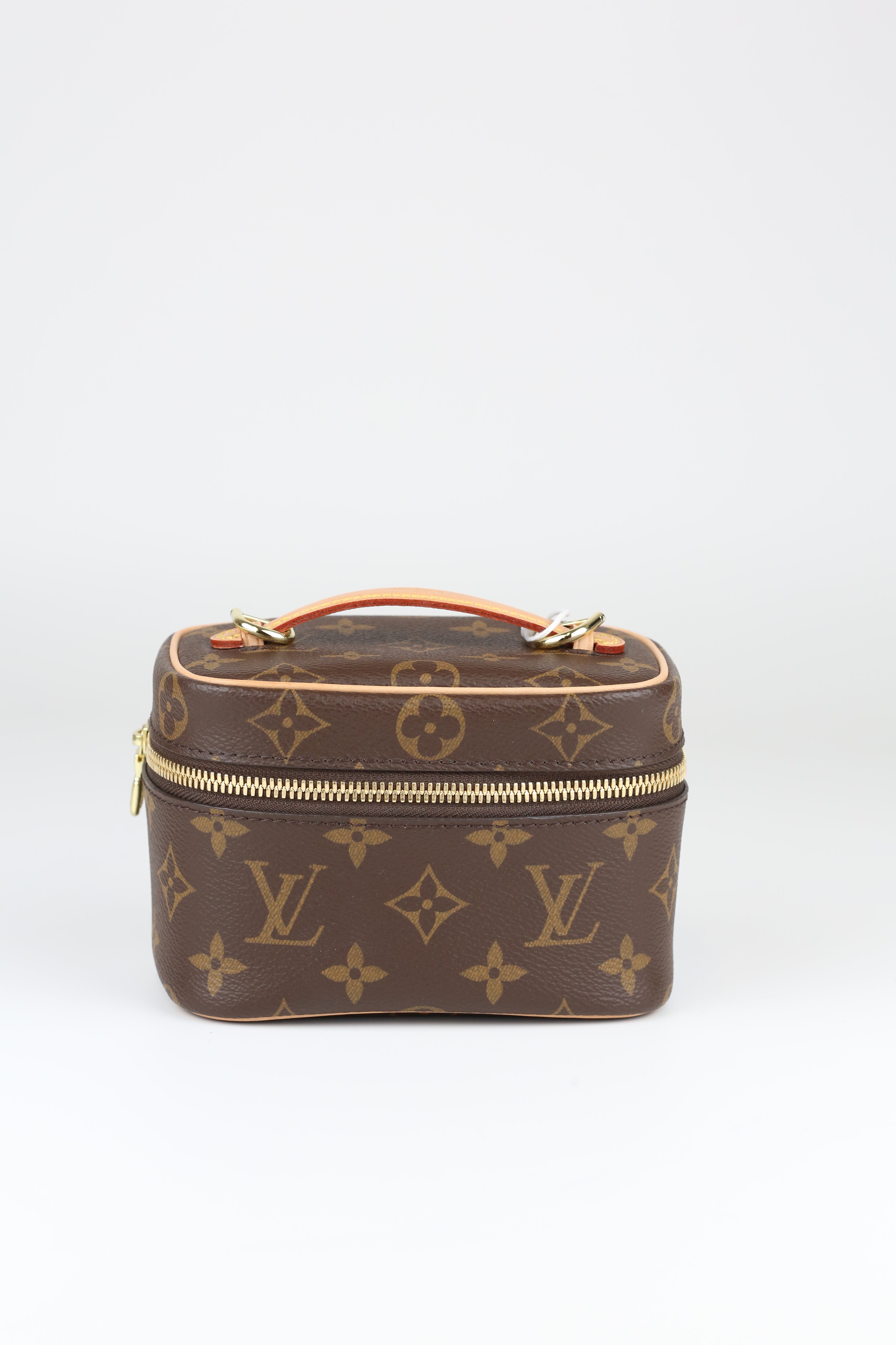 LOUIS VUITTON Nice Nano