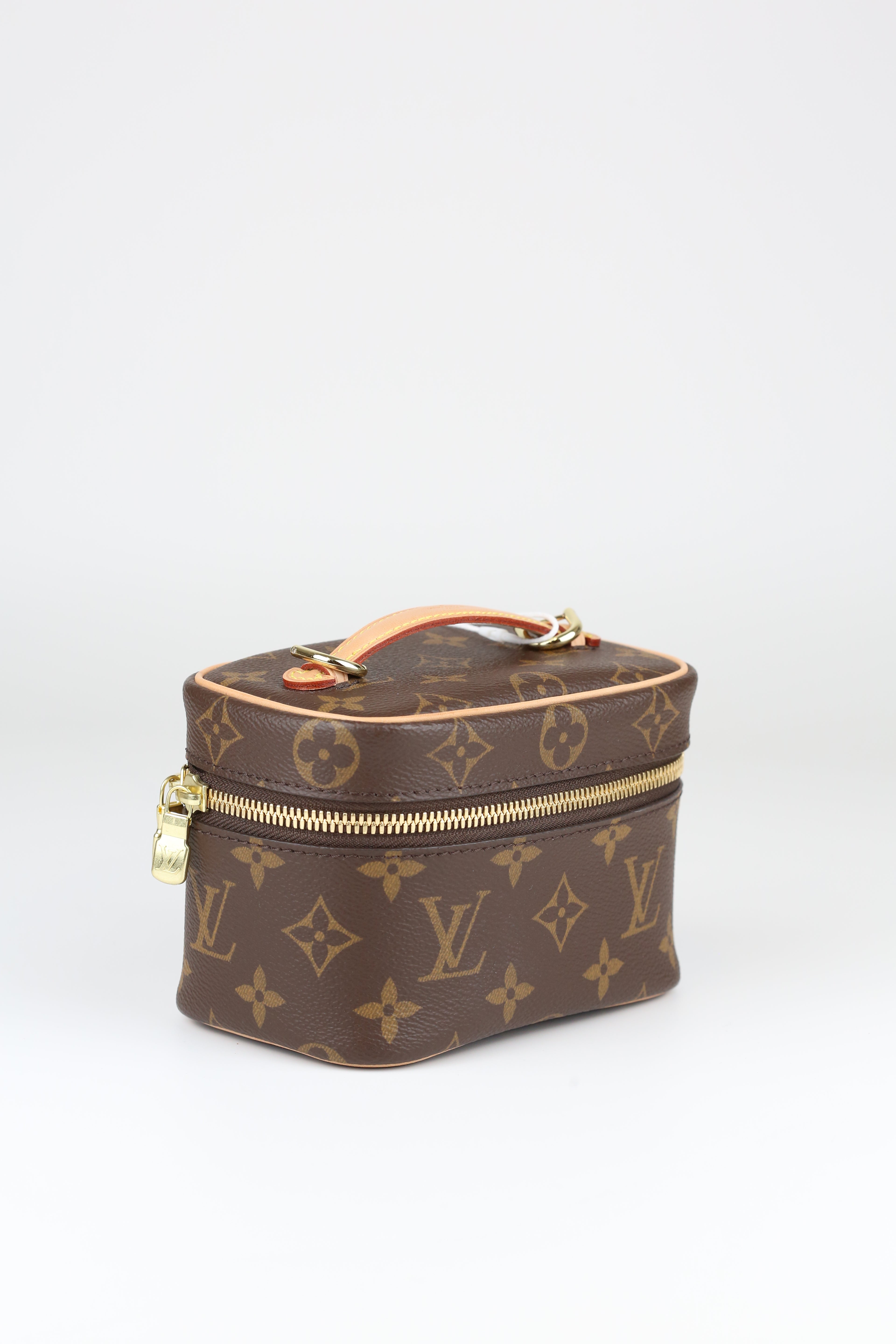 LOUIS VUITTON Nice Nano