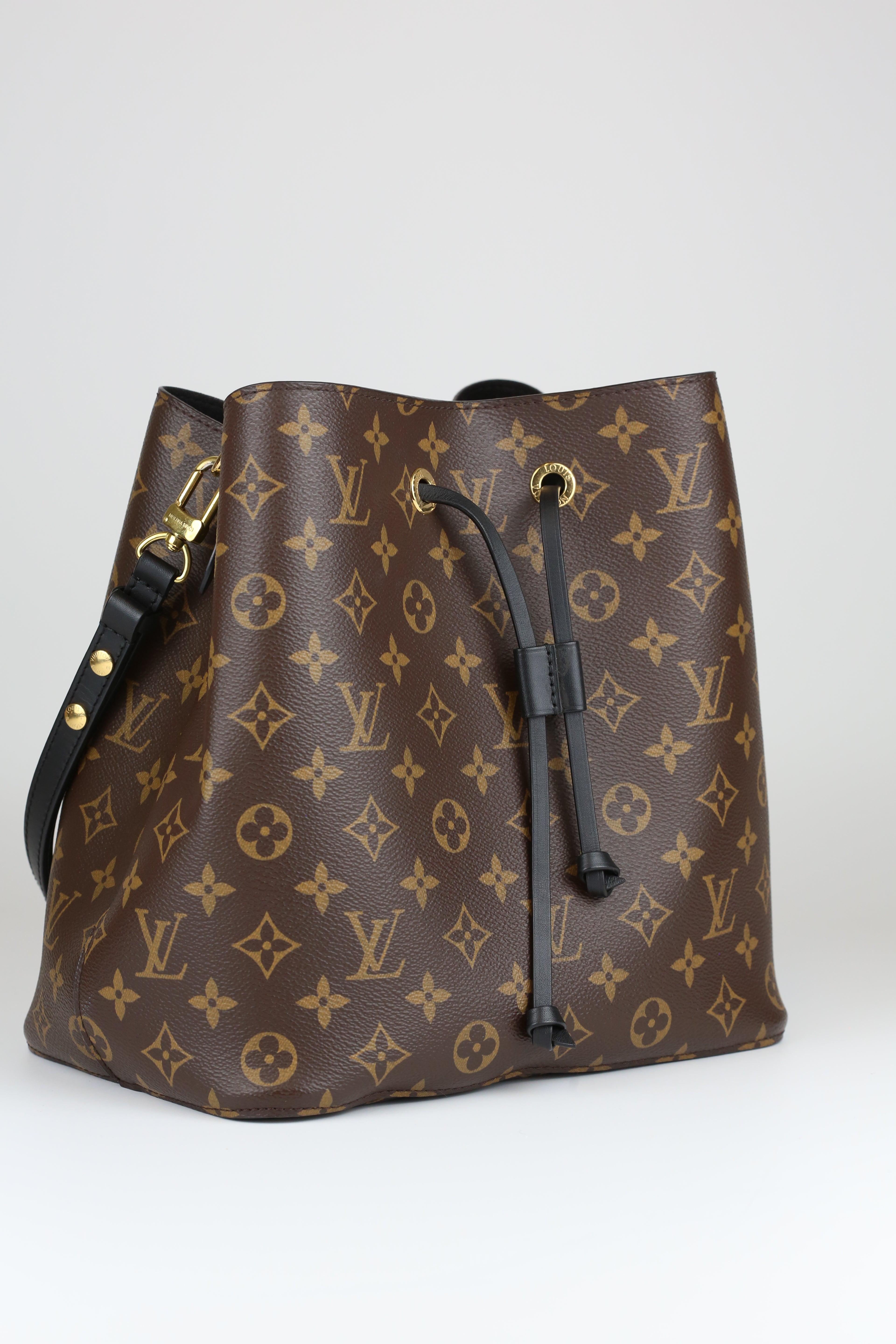 LOUIS VUITTON Neonoe