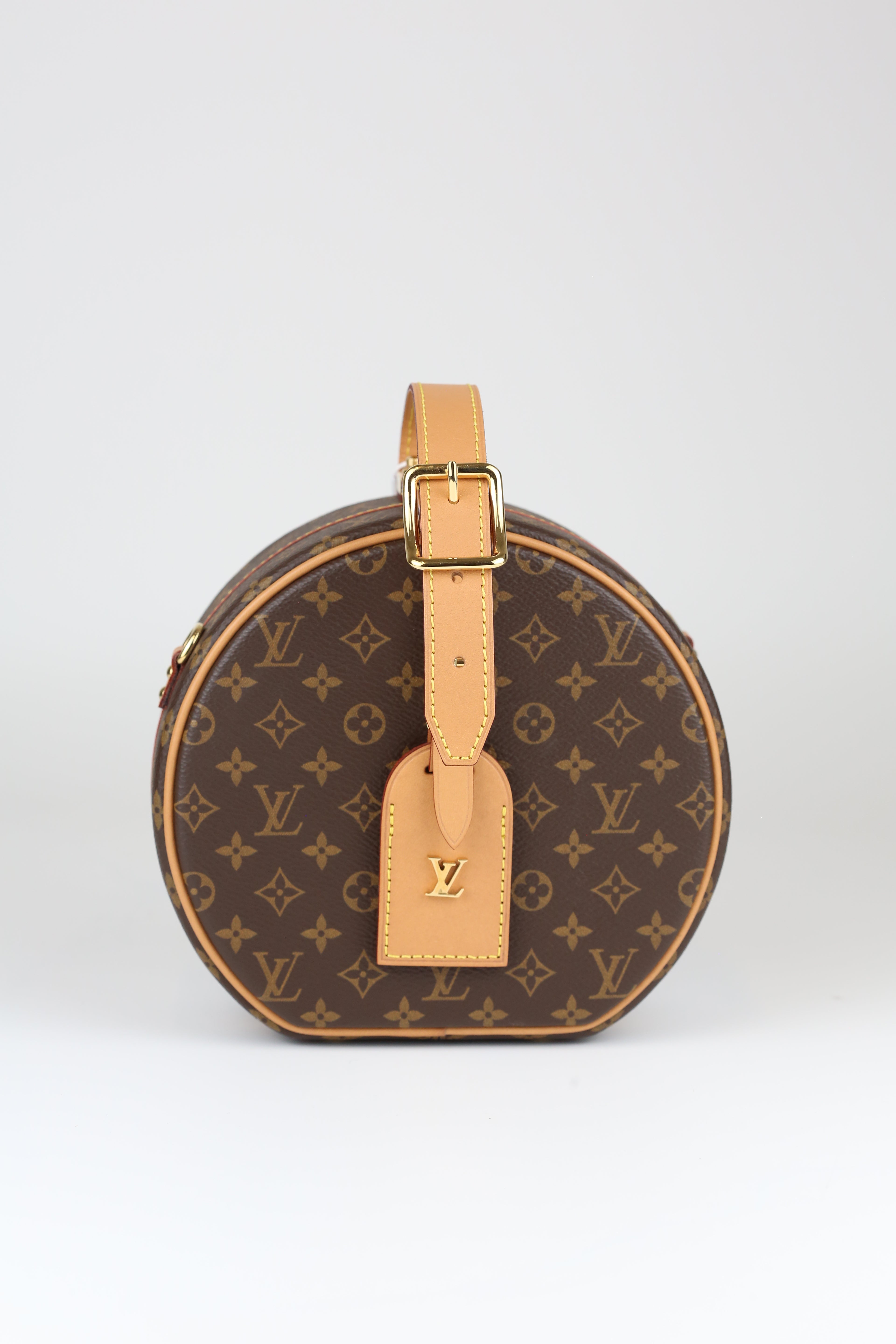 LOUIS VUITTON Petite Boite Chaprau