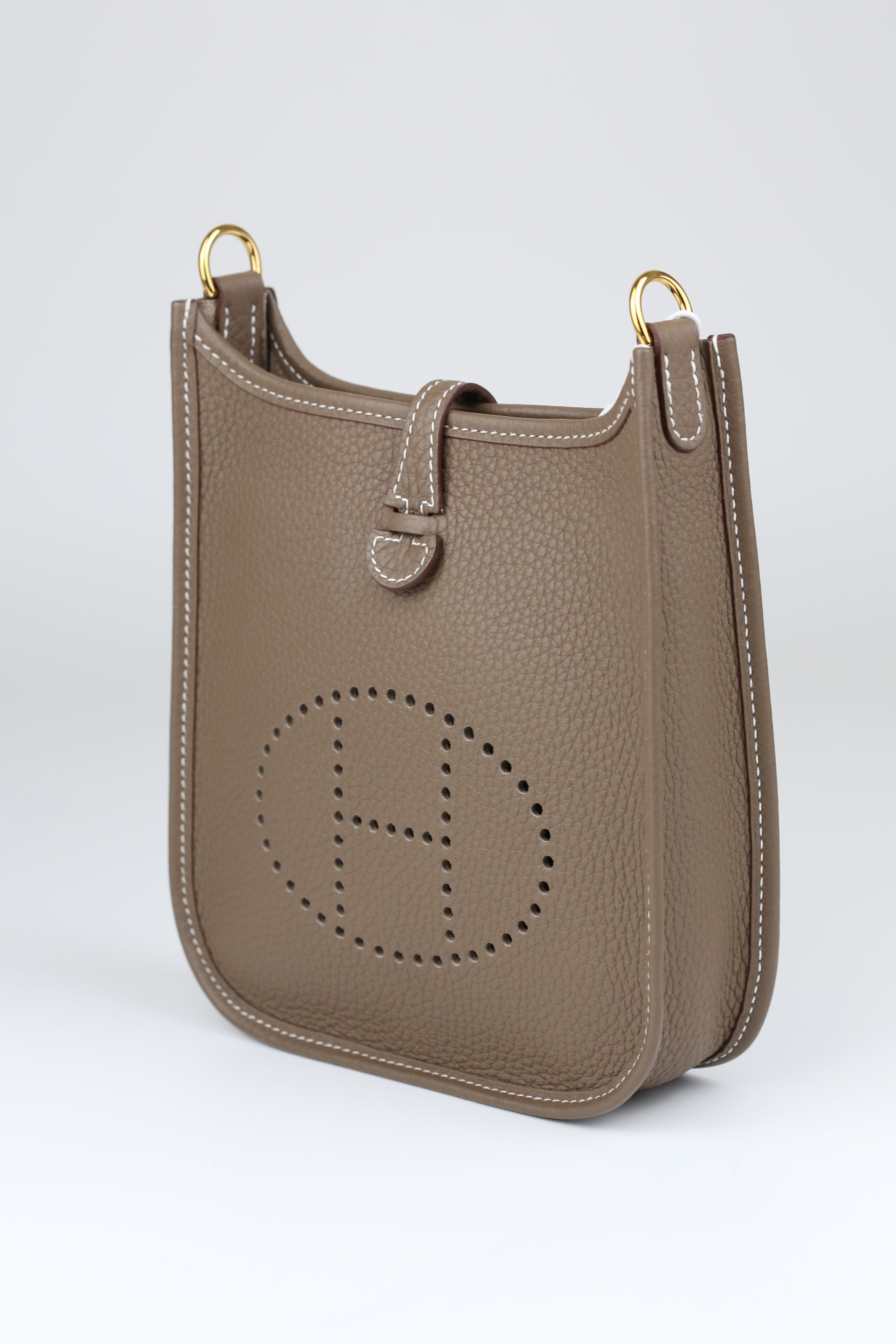 HERMÈS Mini Evelyn Etoupe