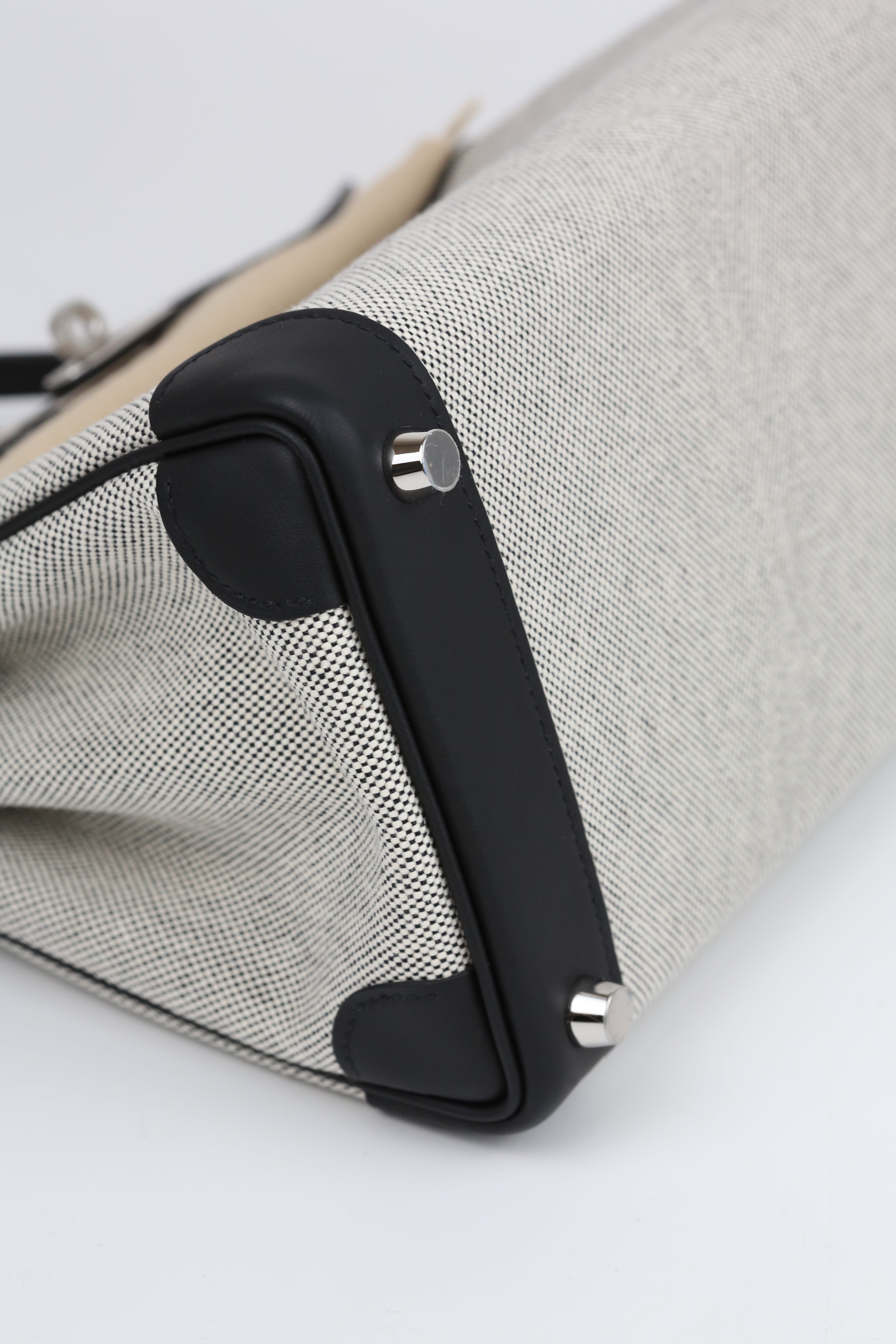 HERMÈS Birkin 25 Noir Ecru