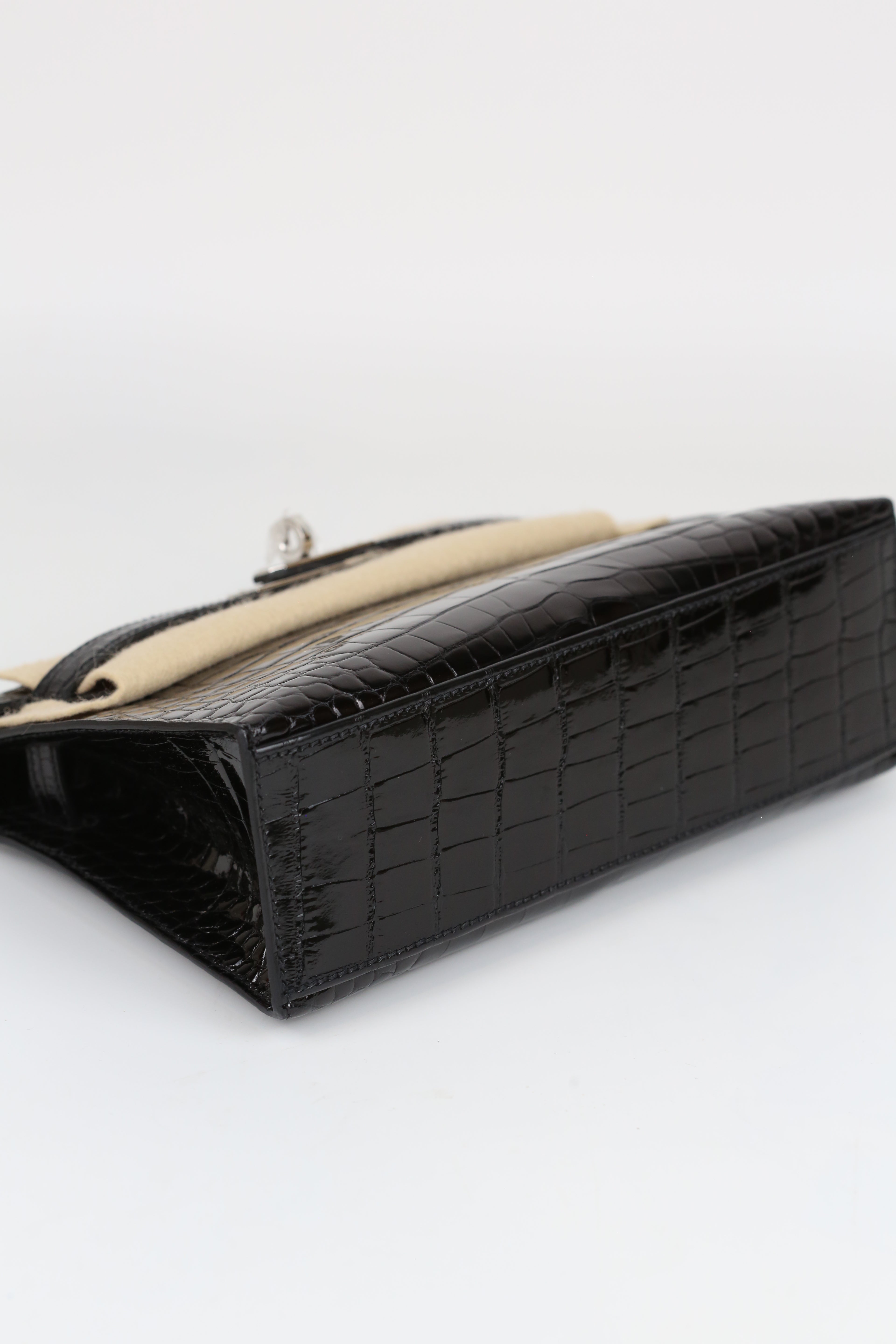 HERMÈS KELLY POCHETTE BLACK ALLIGATOR SILVER
