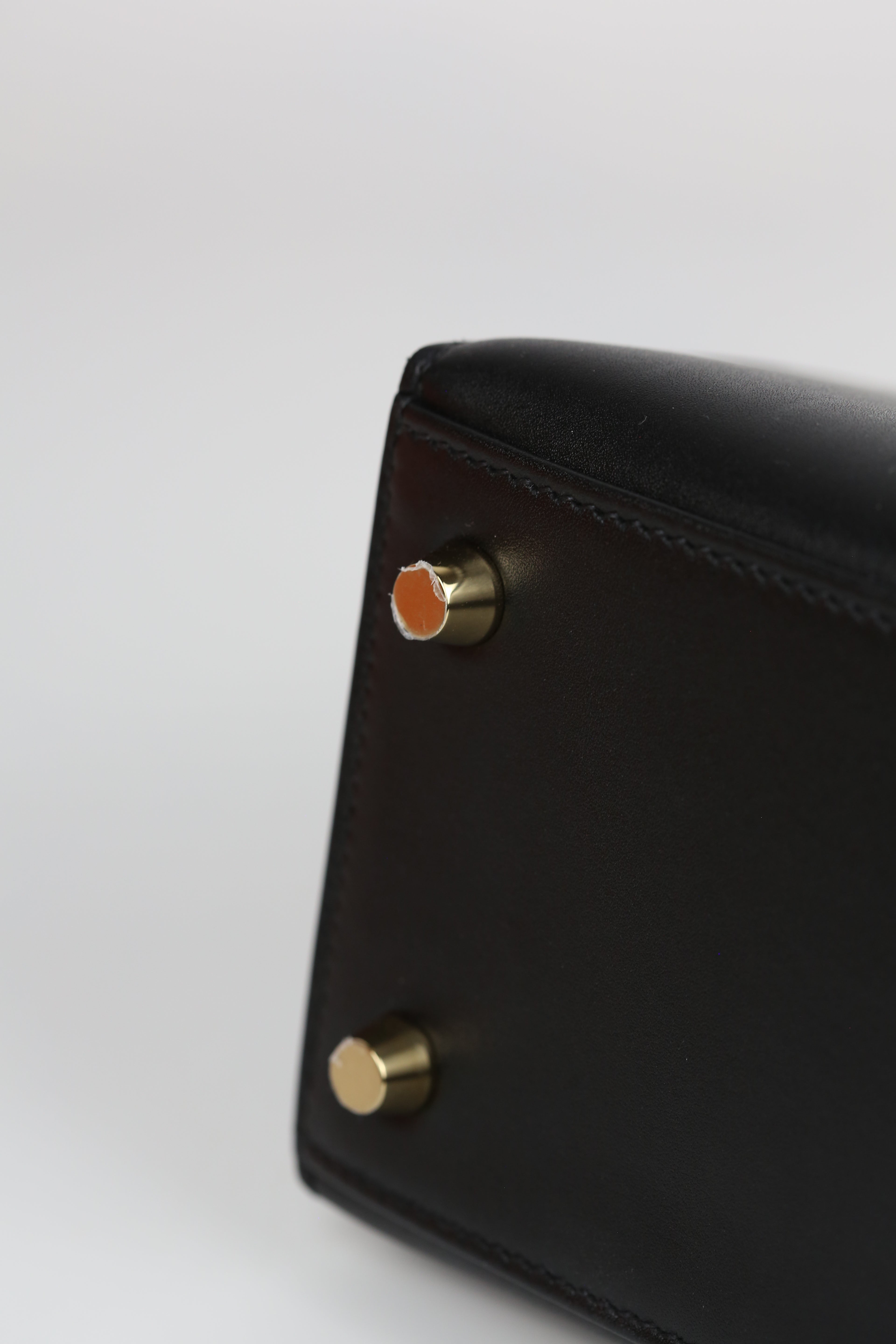 HERMÈS KELLY25 NOIR TADELAKT GOLD Y STAMP