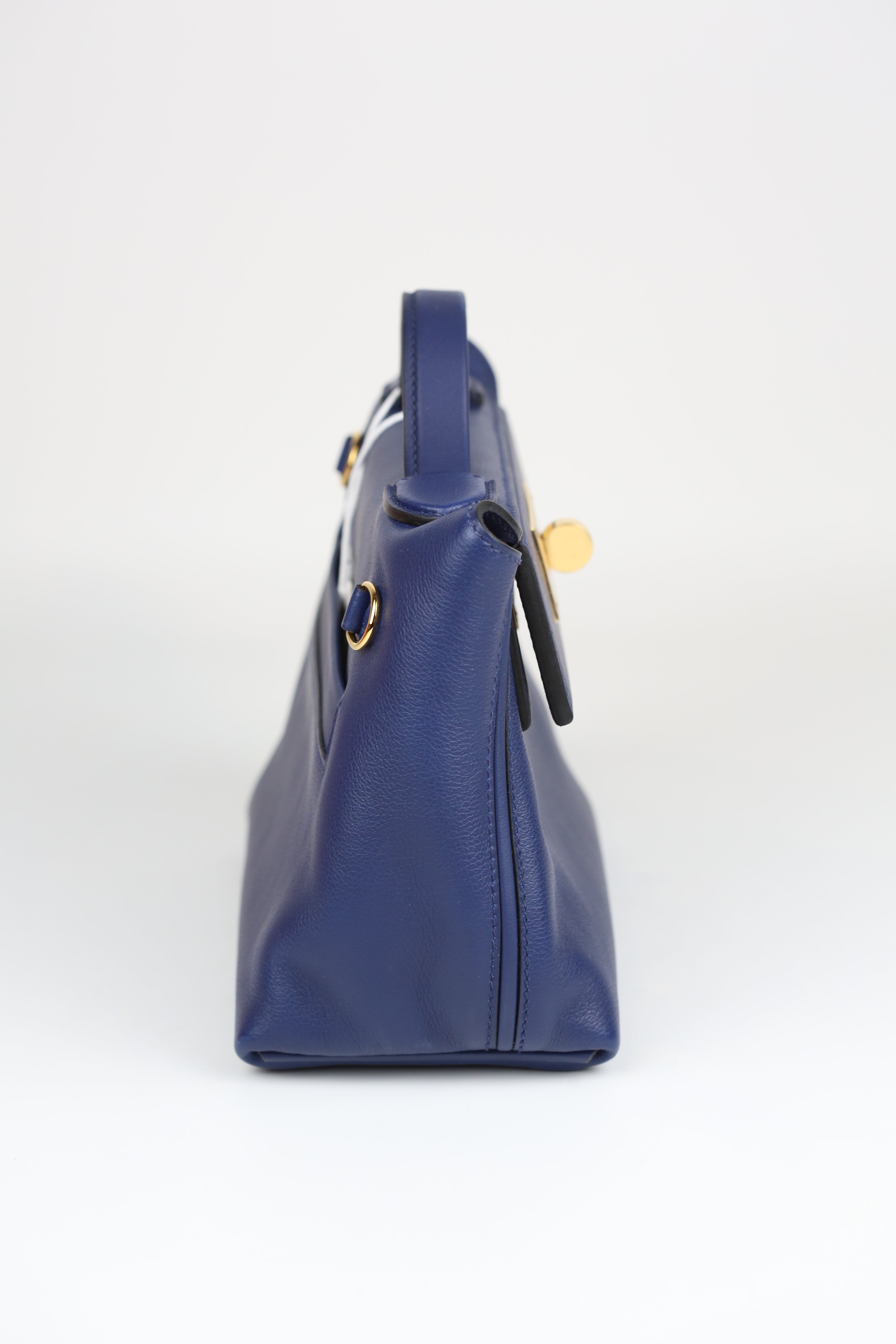 HERMÈS MINI2424 BLEU SAPHIR EVERCOLOR GOLD U STAMP