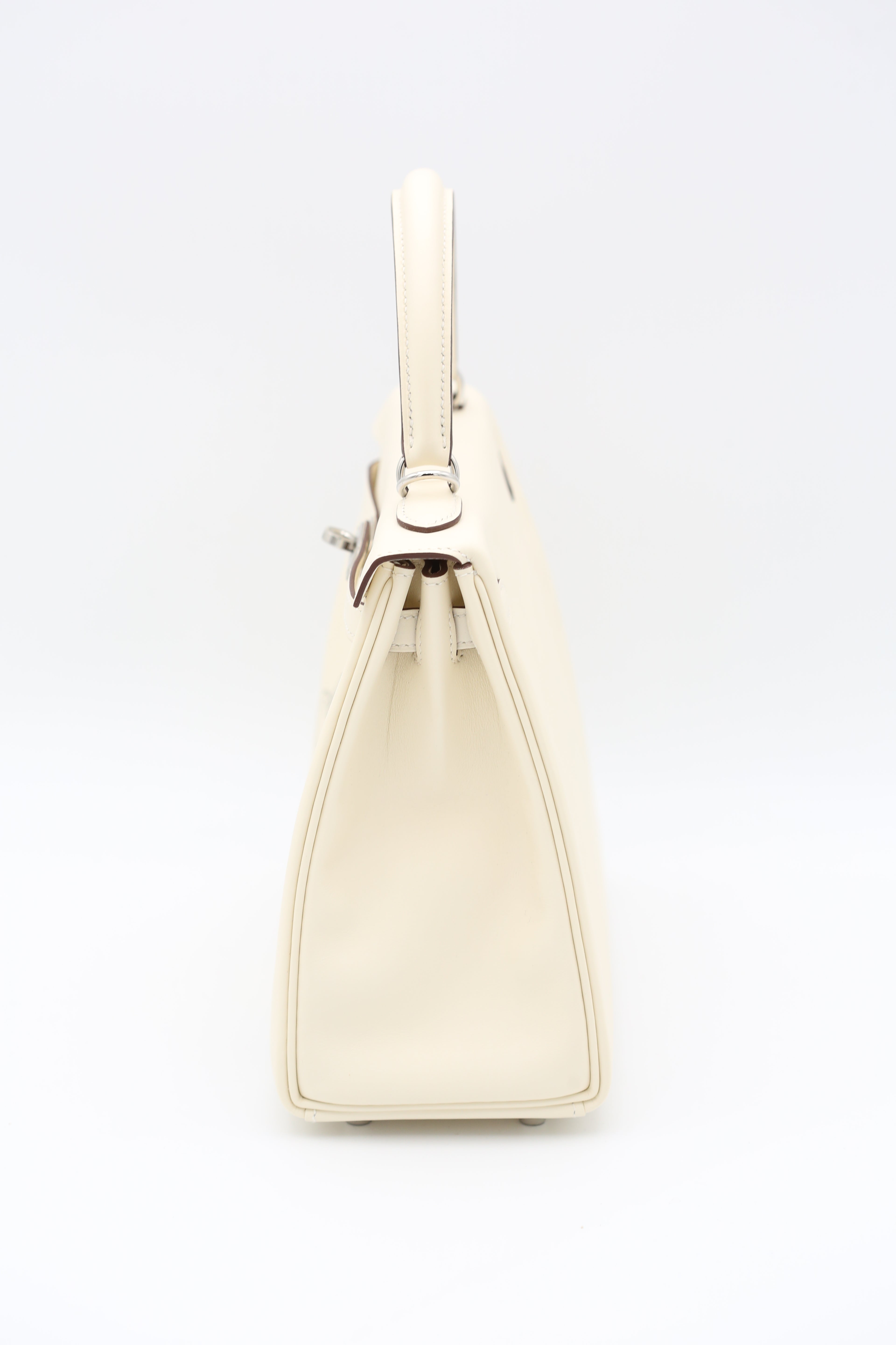 HERMÈS Kelly 25 in and out