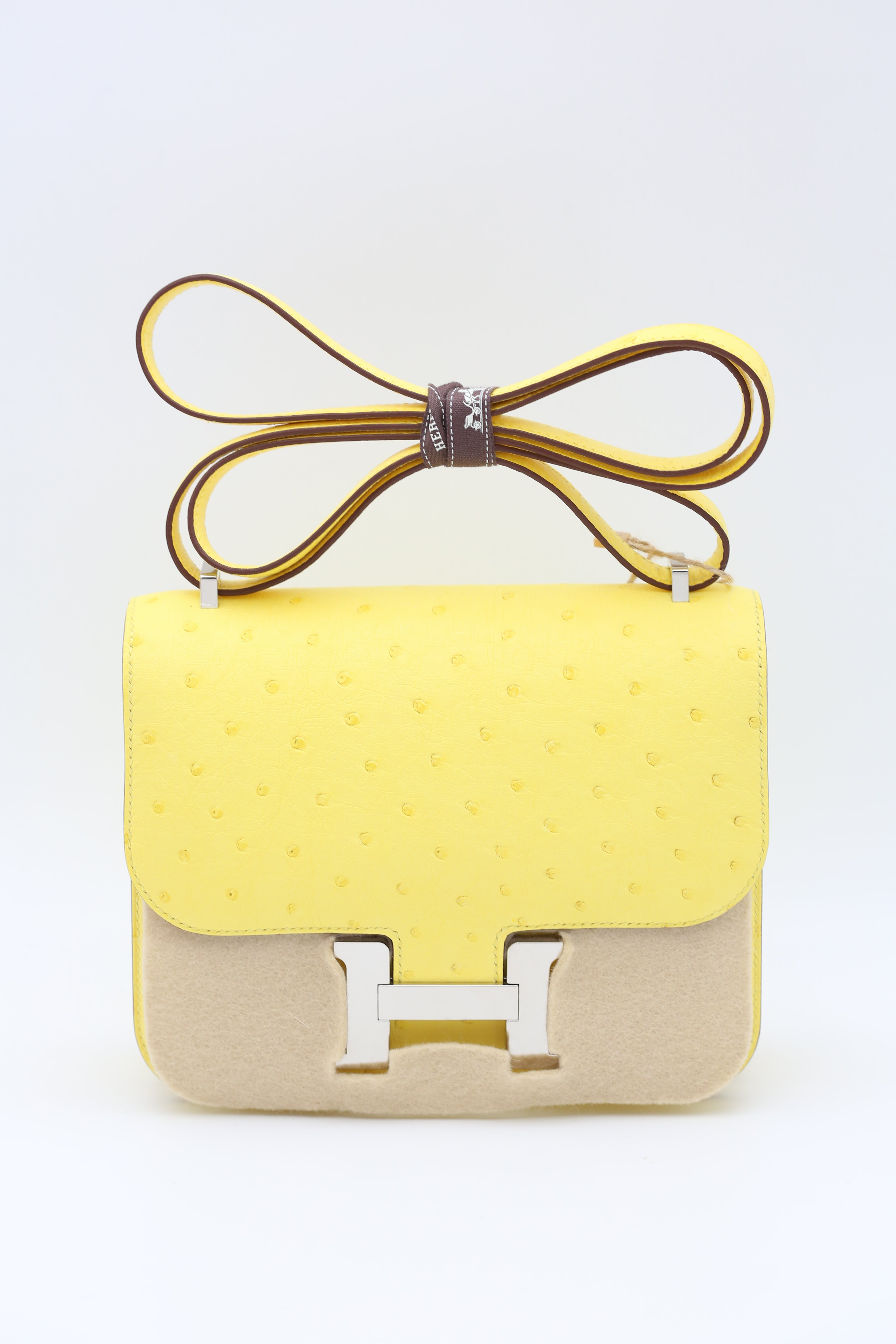 HERMÈS CONSTANCE18 JAUNE CITRON OSTRICH B STAMP