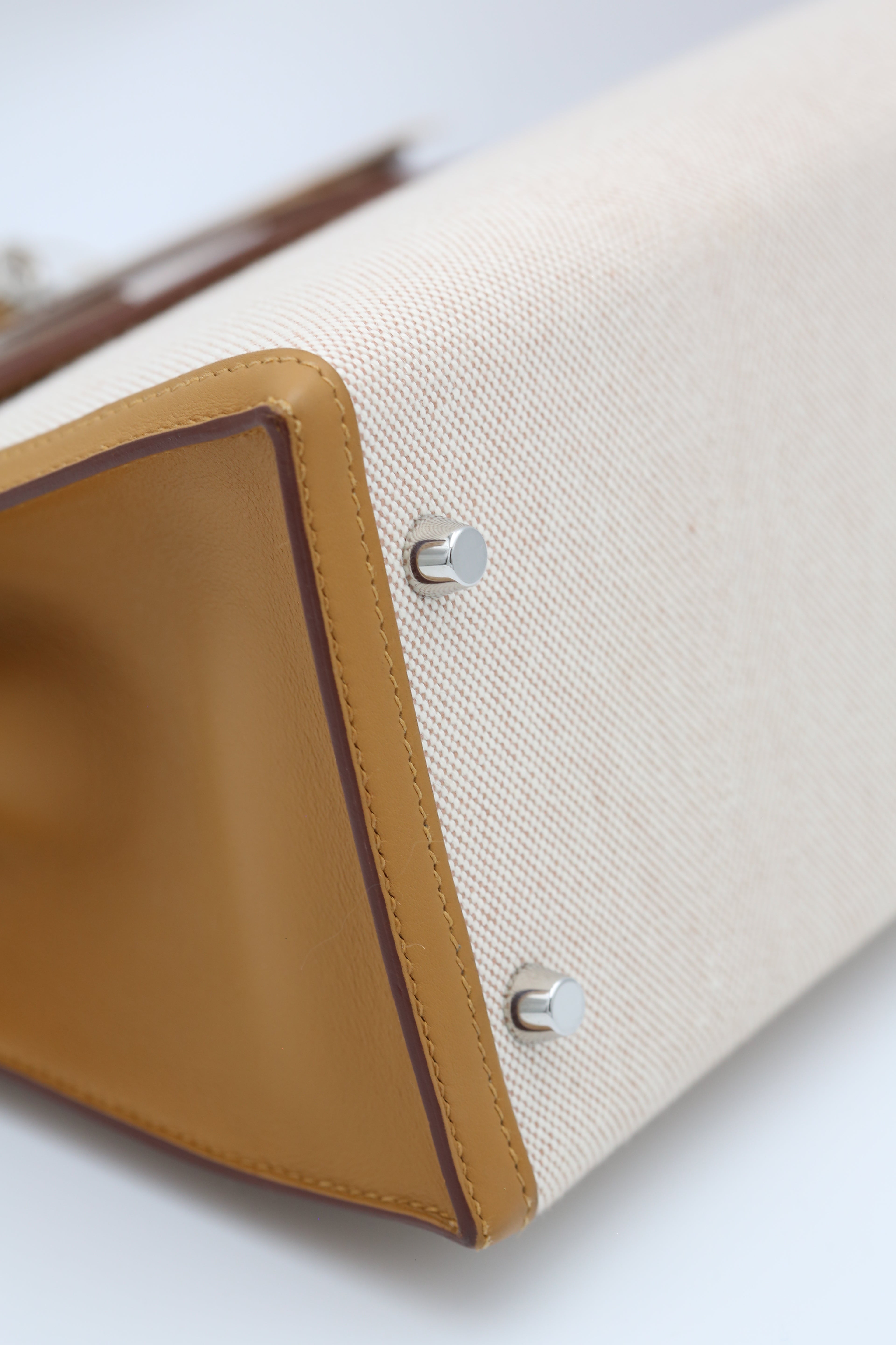 HERMÈS KELLY28 SESAME CANVAS SILVER HARDWARE Z STAMP