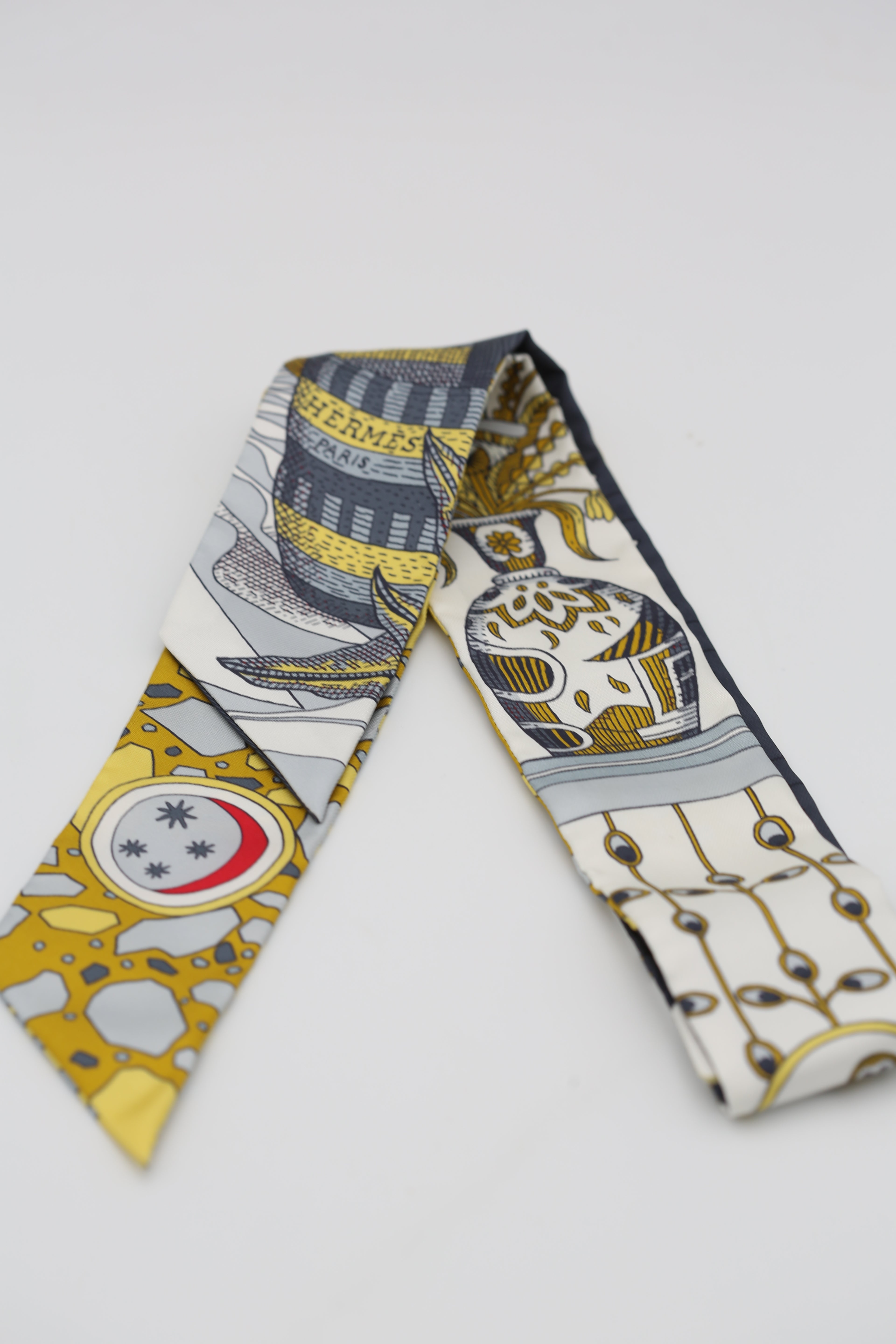 HERMÈS TWILLY YELOW & WHITE