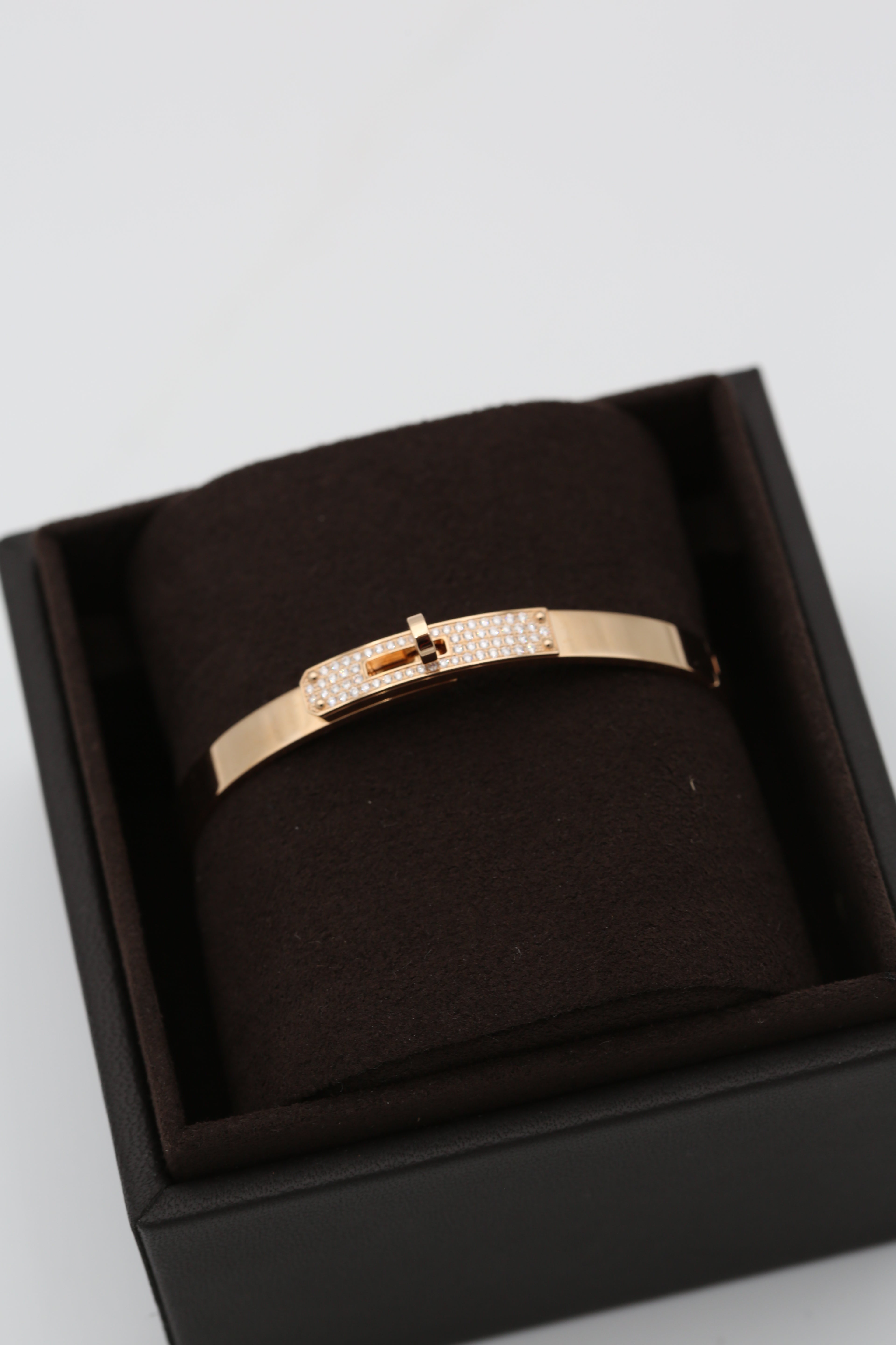 HERMÈS KELLY BRACELET ROSE GOLD WITH DIAMONDS